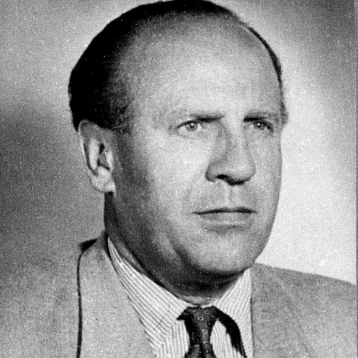 326: Why Should I Care About Oskar Schindler?