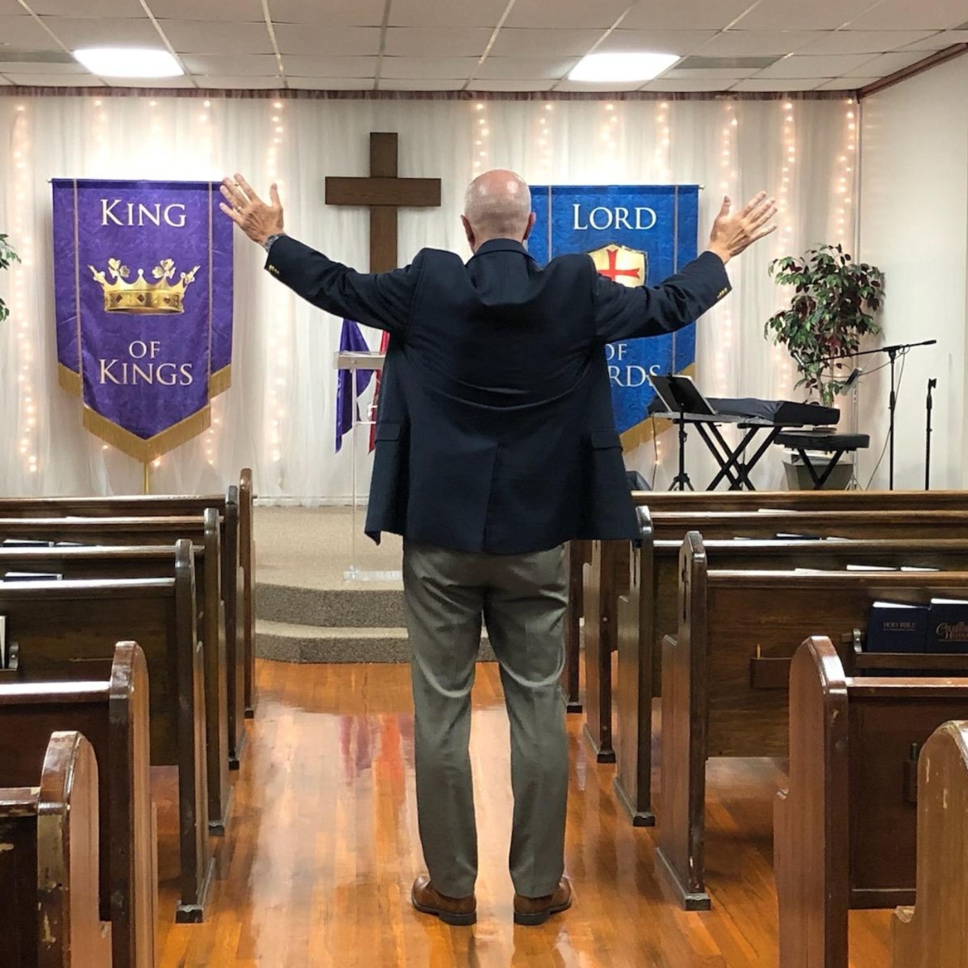 Sunday Message/Lighthouse Fellowship of Friends - League City, Texas