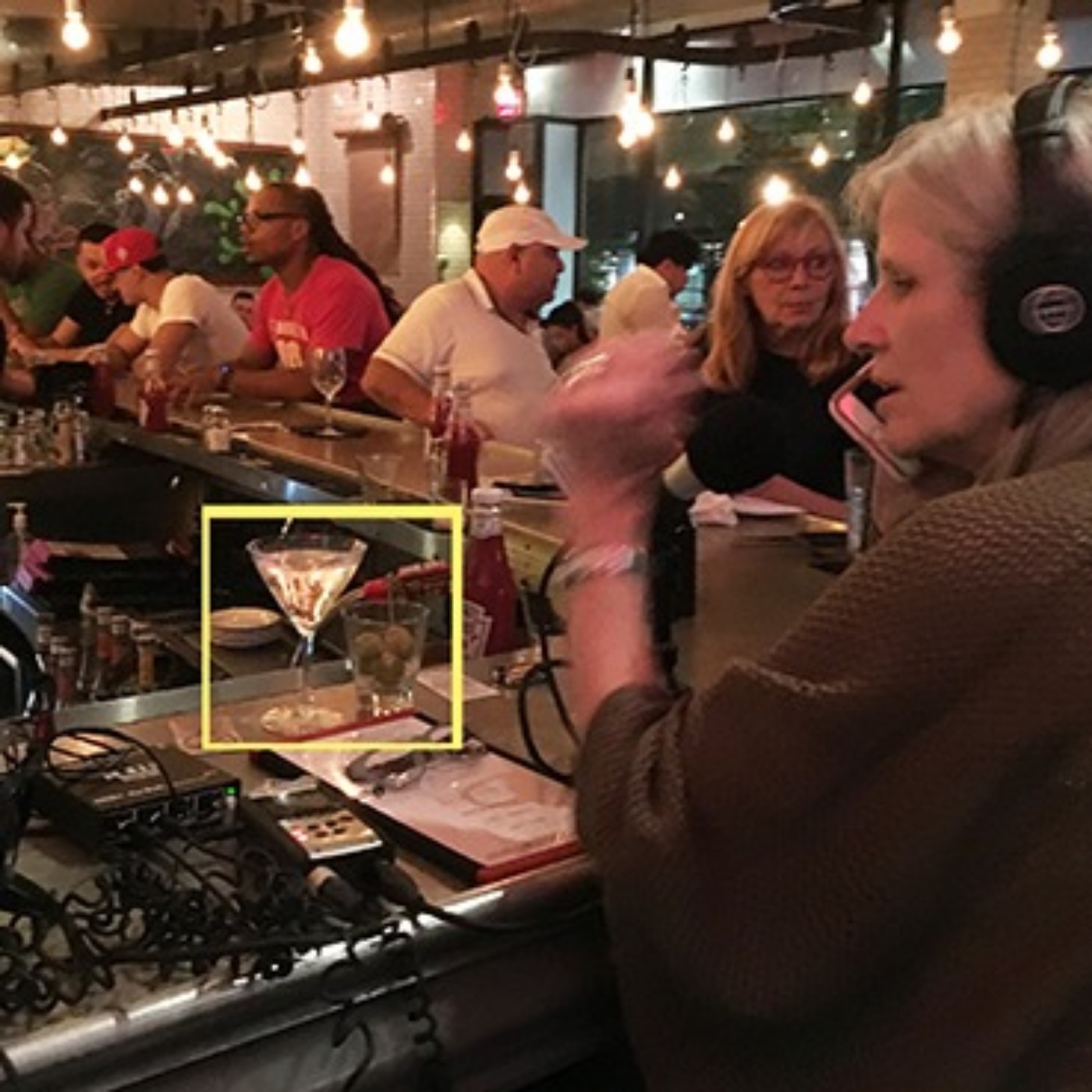 Bar Crawl Radio