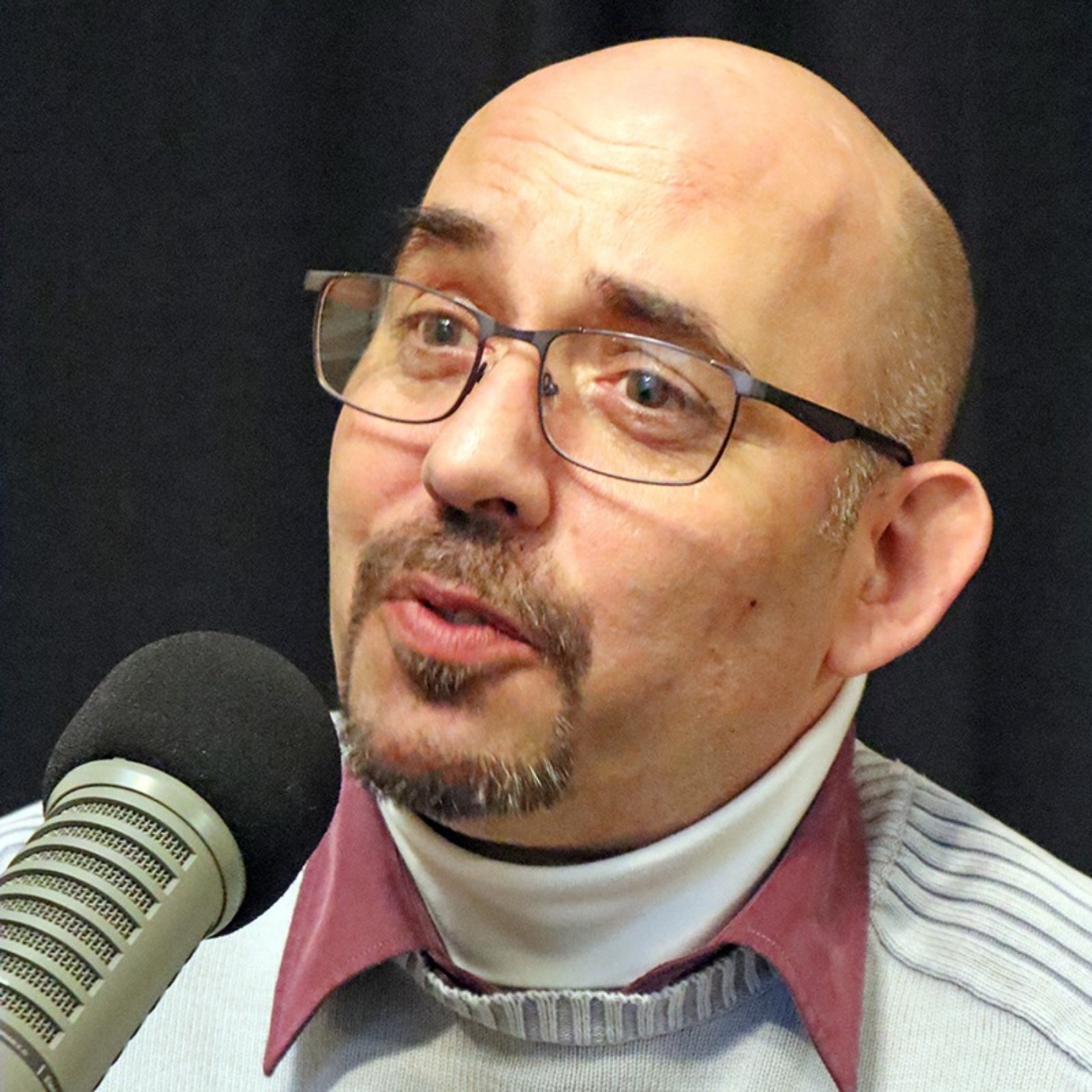 Fabrice Liegeois, setting a novel in Voorheesville