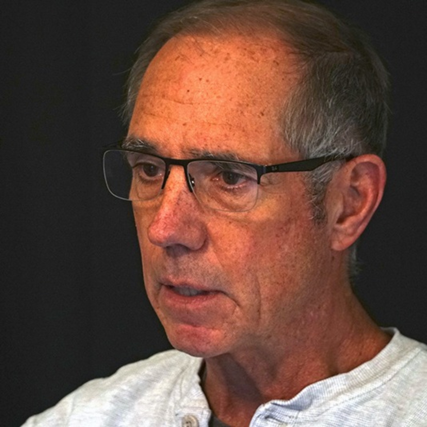 Mike Moak, A 50sub4 runner racing Father Time