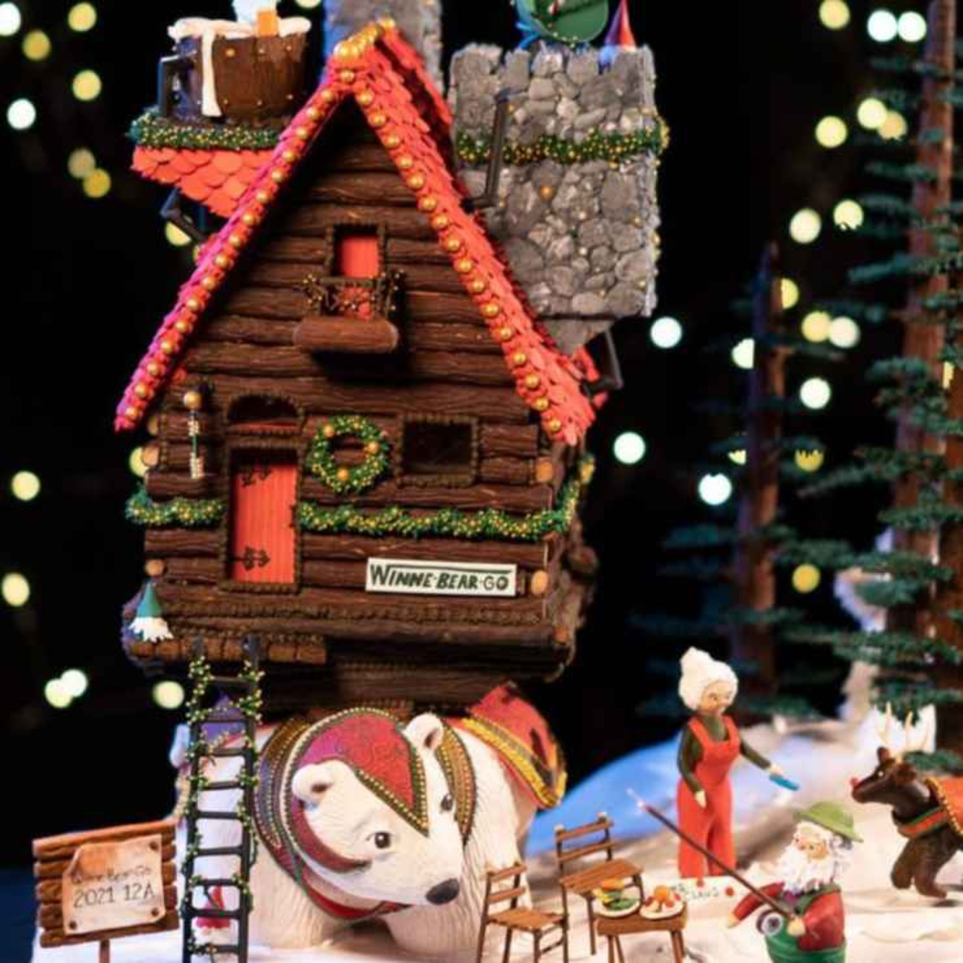 Jessyka and Keven Brunk build their air castles of gingerbread
