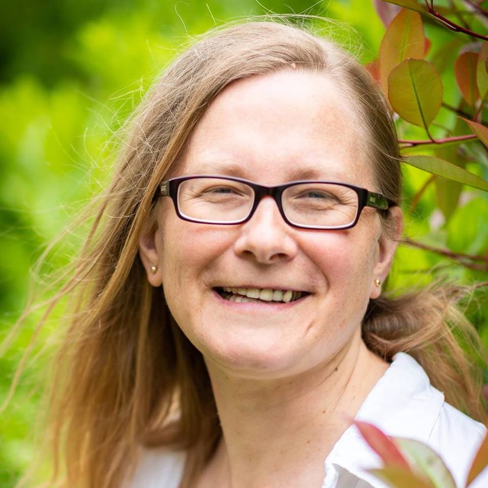 Episode 38 - No Labels, No Limits - with Sally Saint, Energy Reader