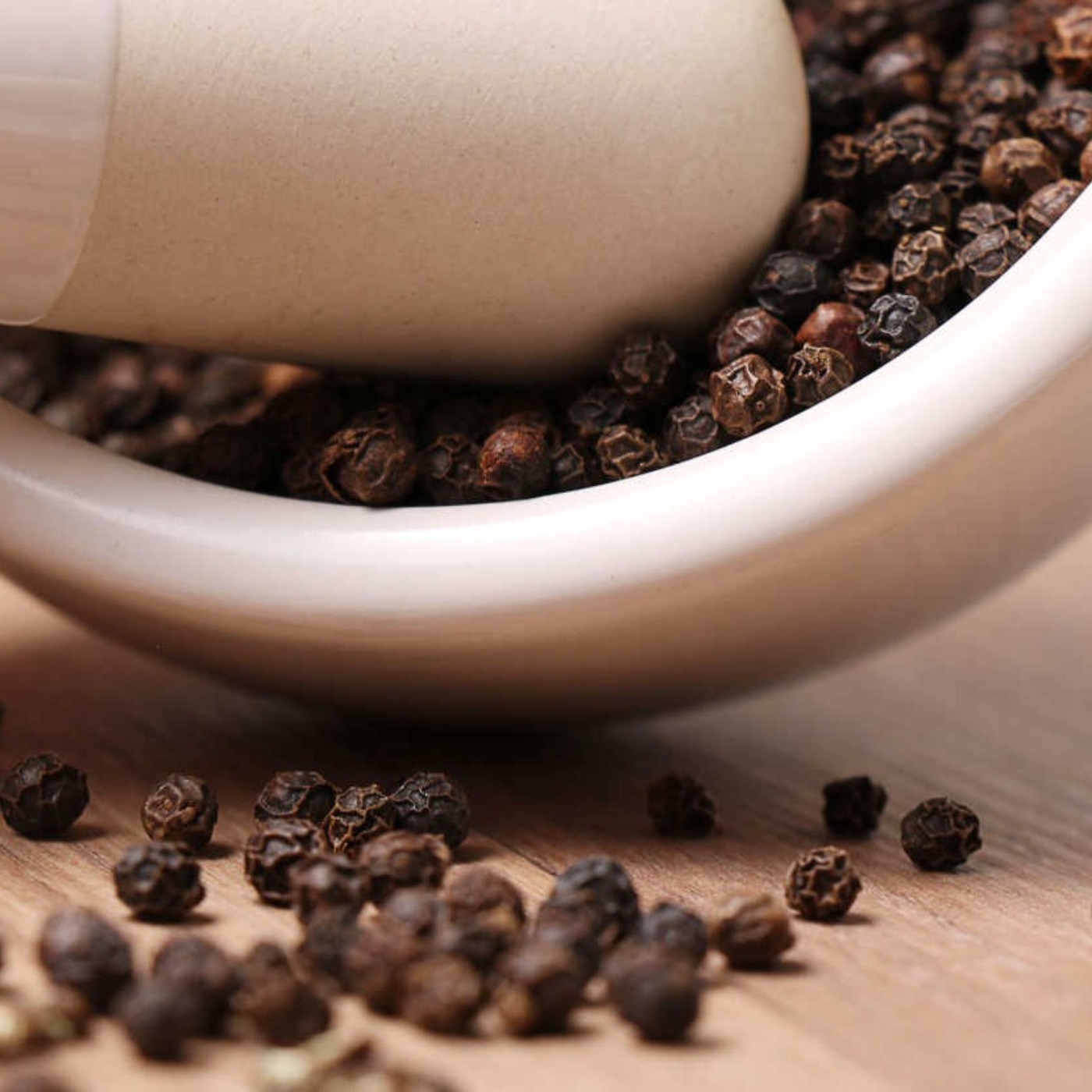 Black pepper – Czarny pieprz ( Piper nigrum )