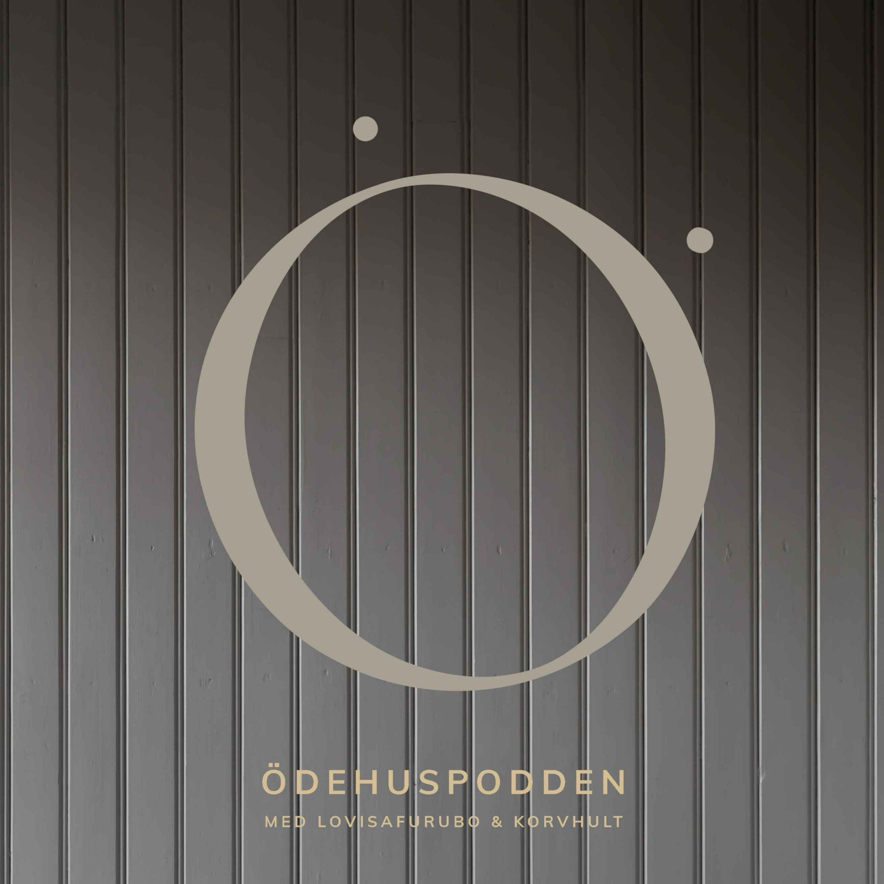 16 - Golv, mässing, krom och funkiskök