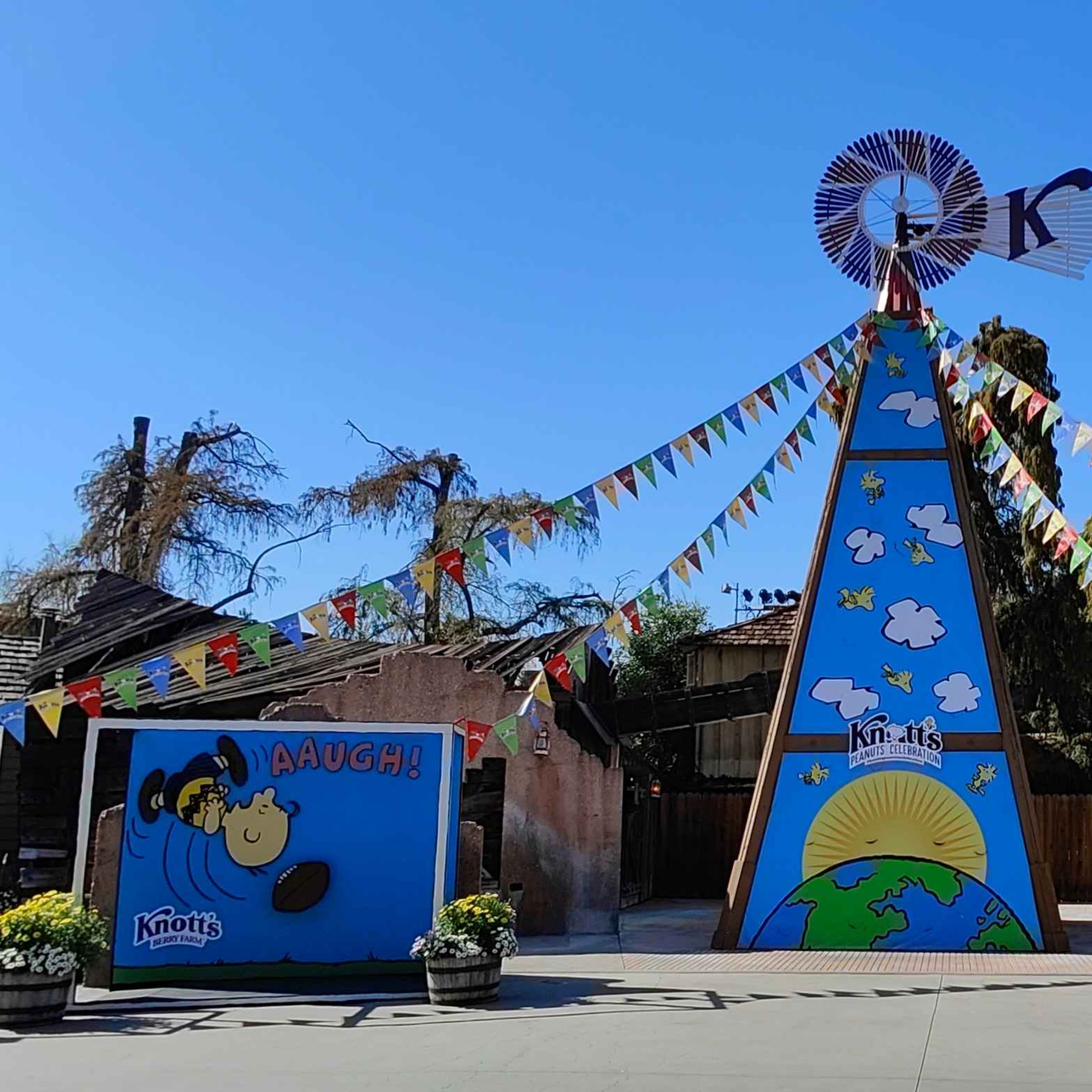 Knott's Berry Farm Review Part 01/10 - My favorite photo spots