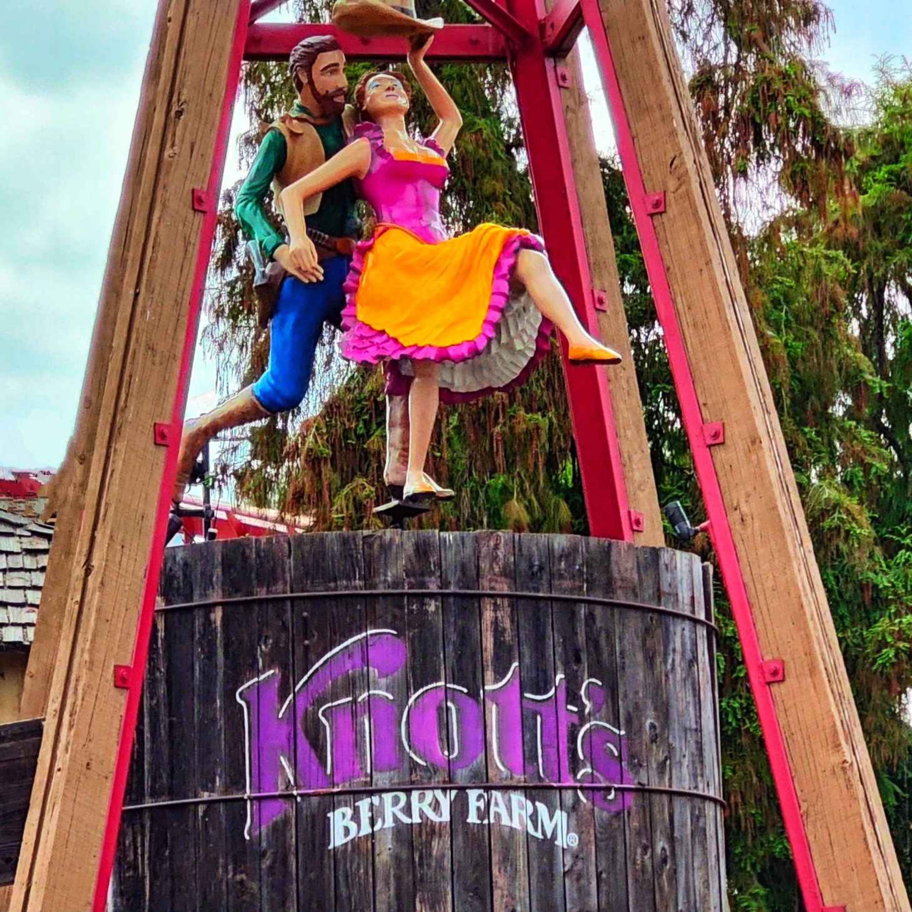 Knott's Berry Farm Review Part 04/10 The All New Fiesta Village