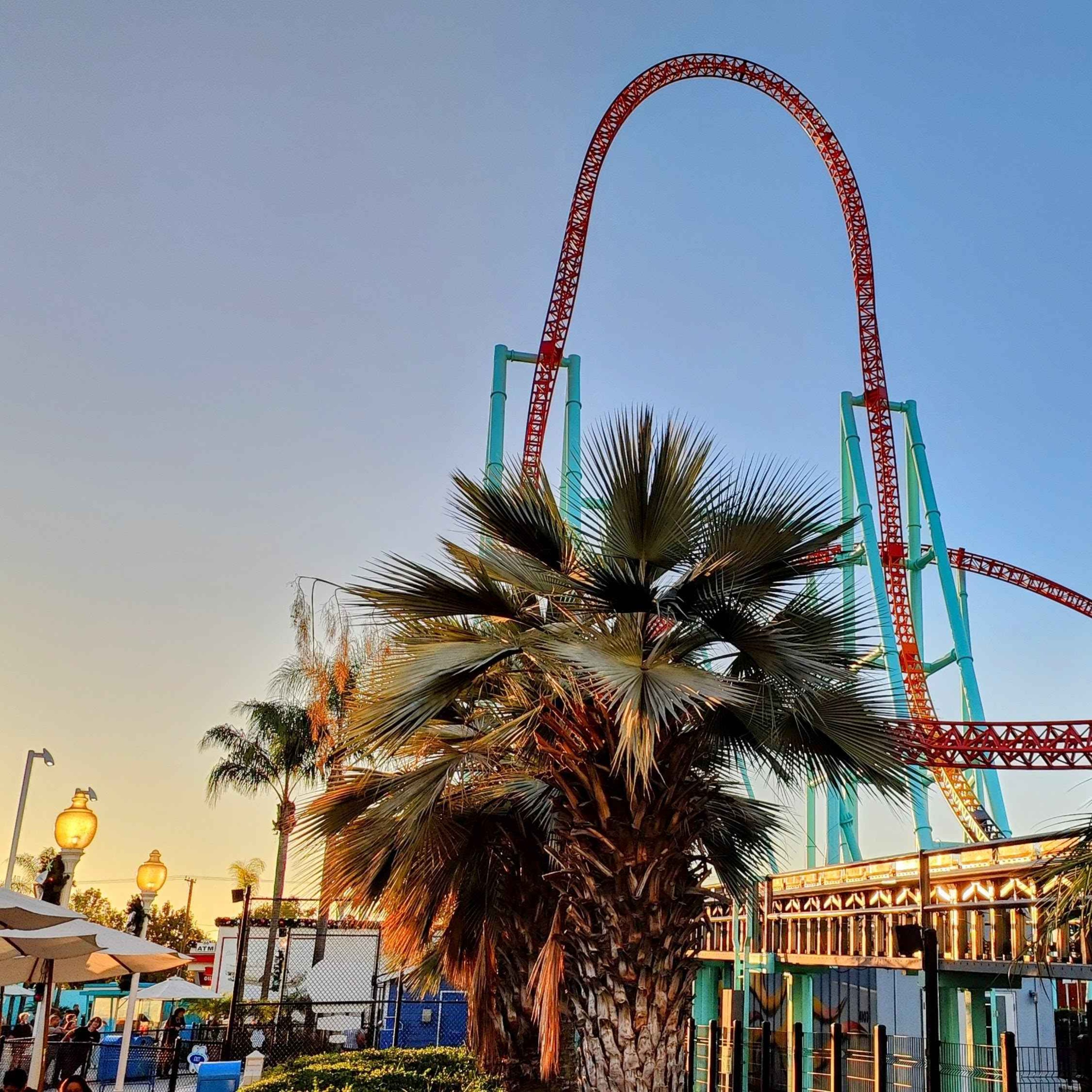 Knott's 100 Year Anniversary Part 09/10 - Cedar Fair/Six Flags Opinion