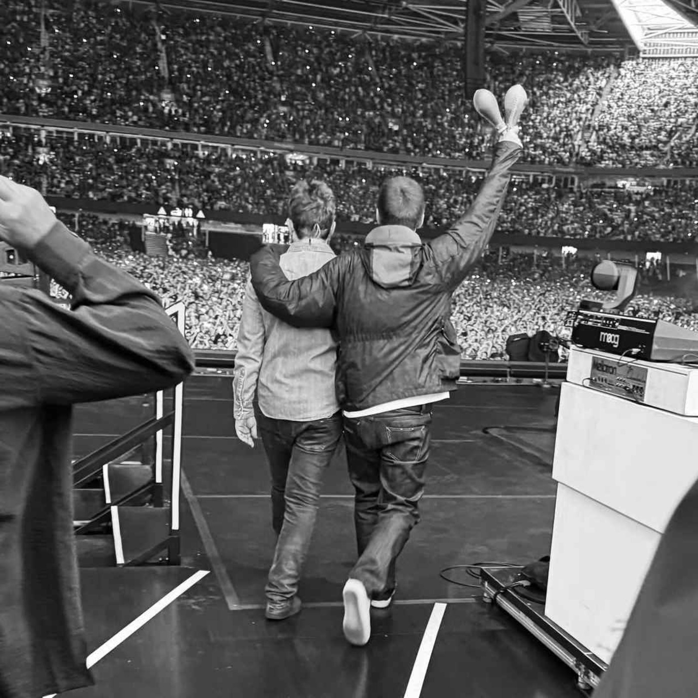 Yellow Brit Road 6 July 2025: Oasis, Bob Vylan, Glastonbury recap, Haich Ber Na interview! episode artwork