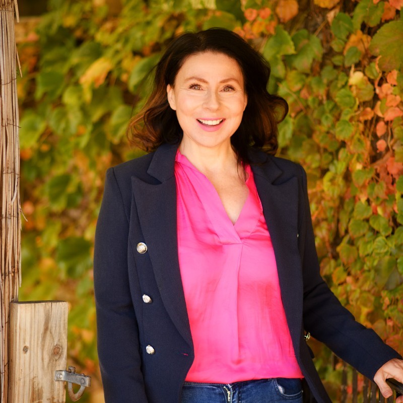 She\'s The Boss Chats