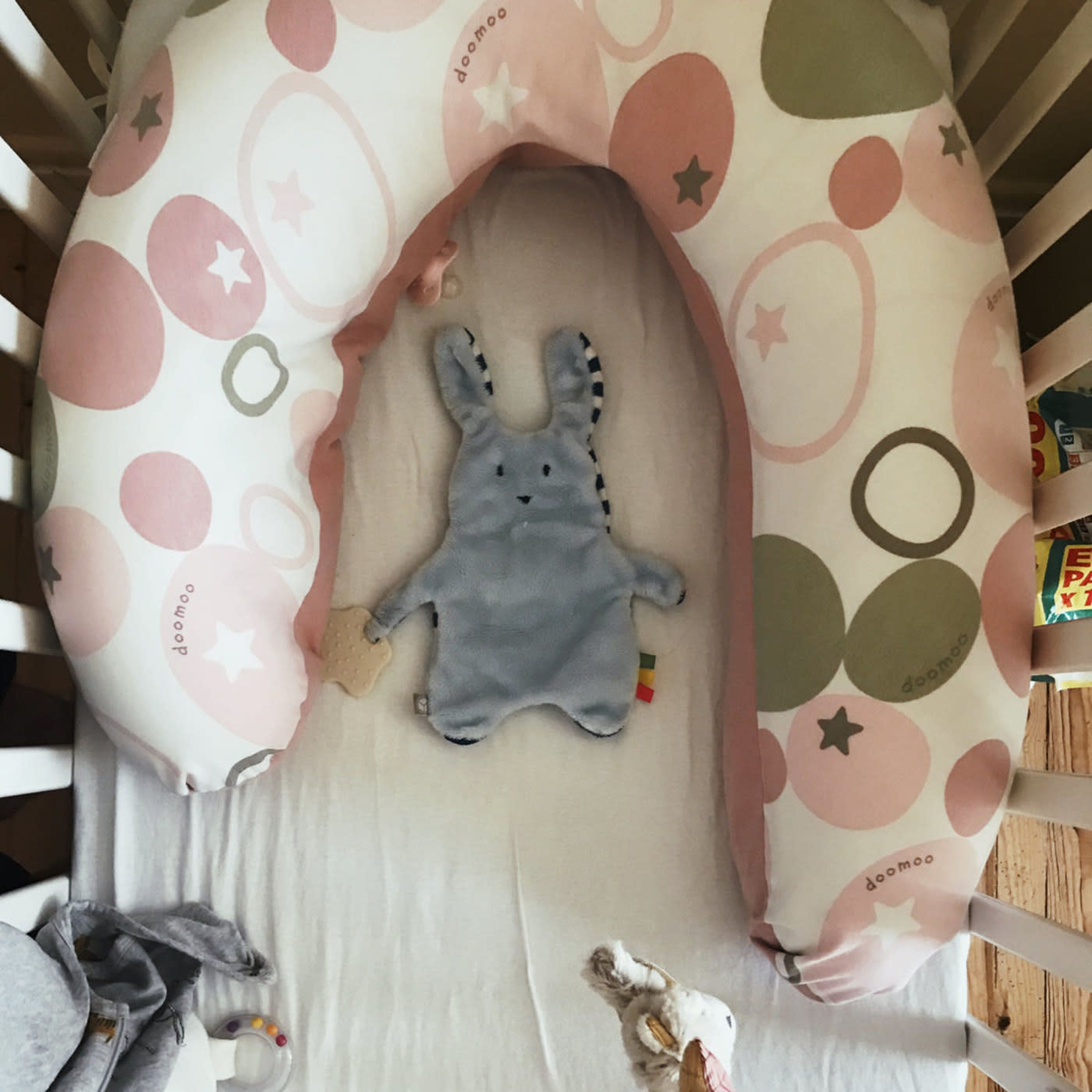 La petite fille qui trouvait (probablement) son lit trop grand