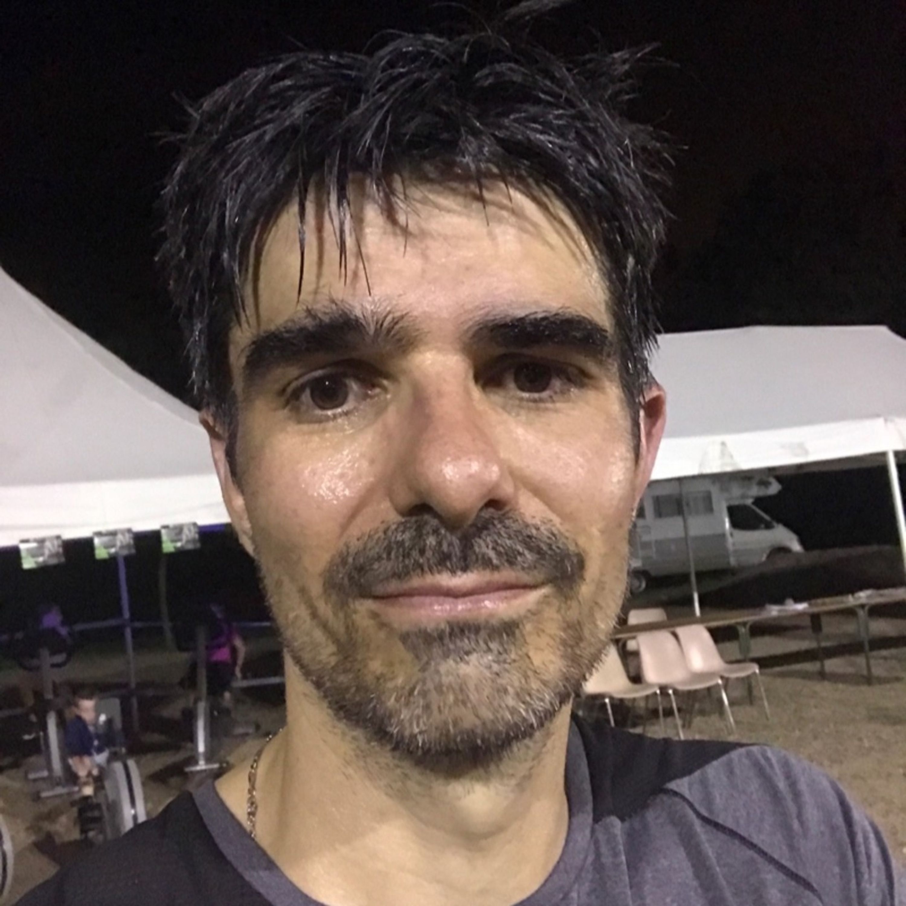 Runcast pendant les étirements après mon trail !