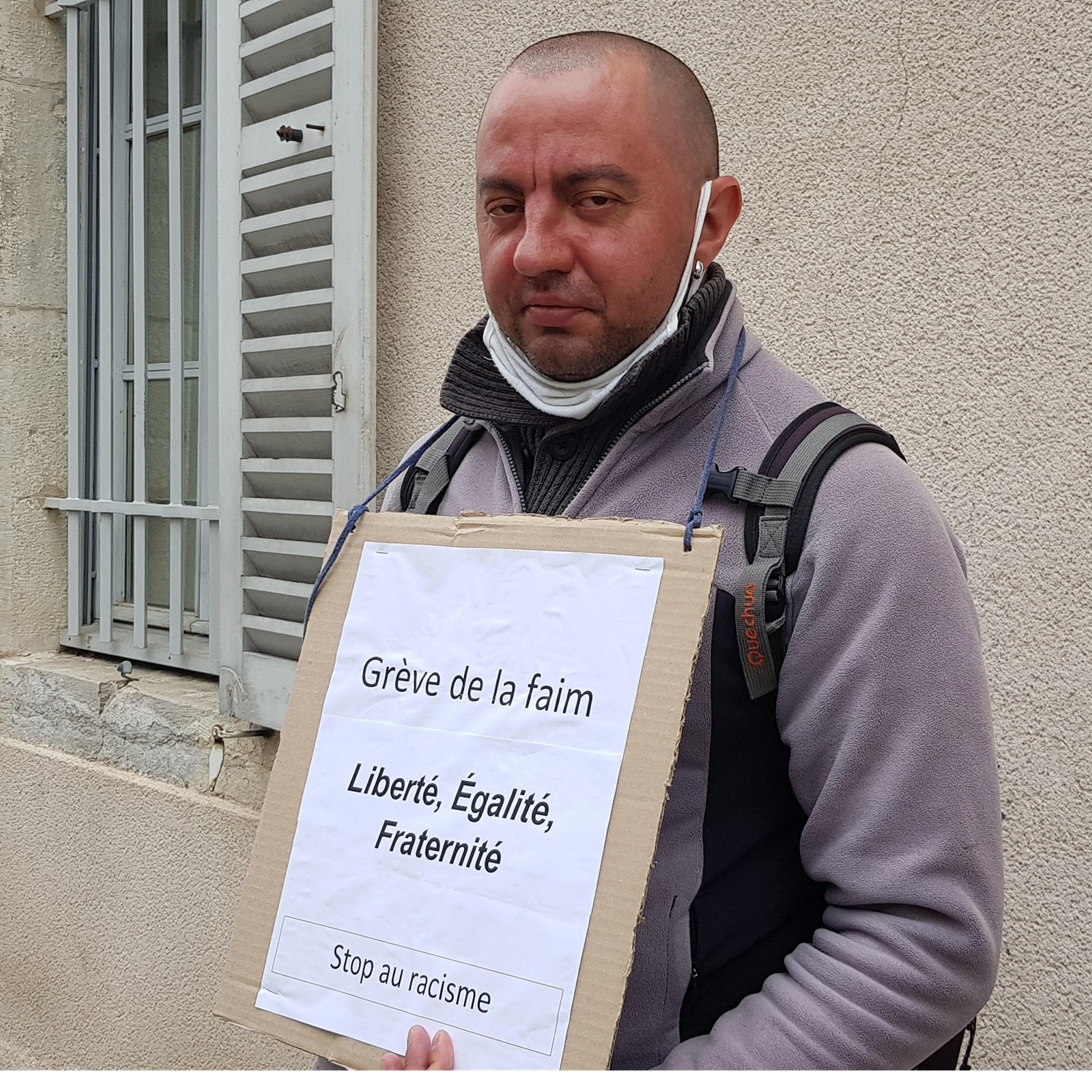 Dole: privé de permis de conduire, un Roumain en grève de la faim