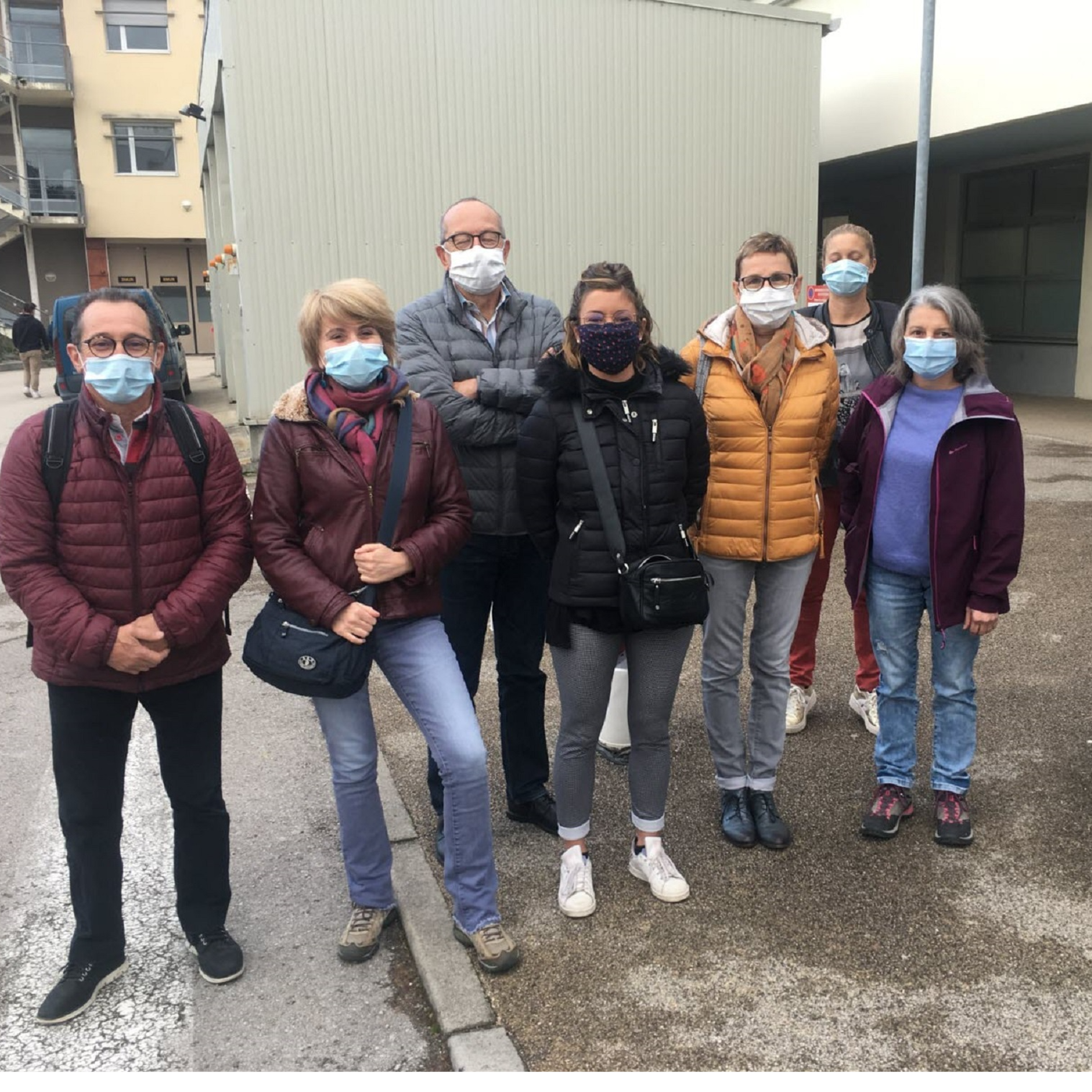 Renforts en milieur hospitalier à Lons: le témoignage d'une retraitée qui a repris sa blouse d'infirmière