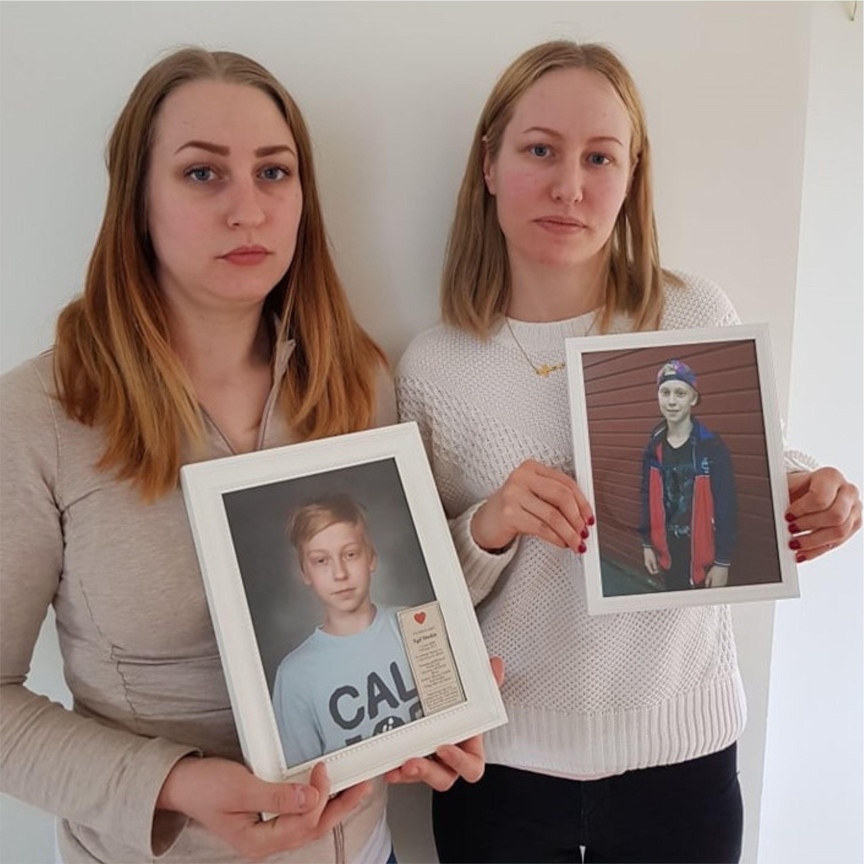 Leva med mord .Vi träffar Egils mamma Jessica och moster Camilla . Egil mördades 2017 episode artwork