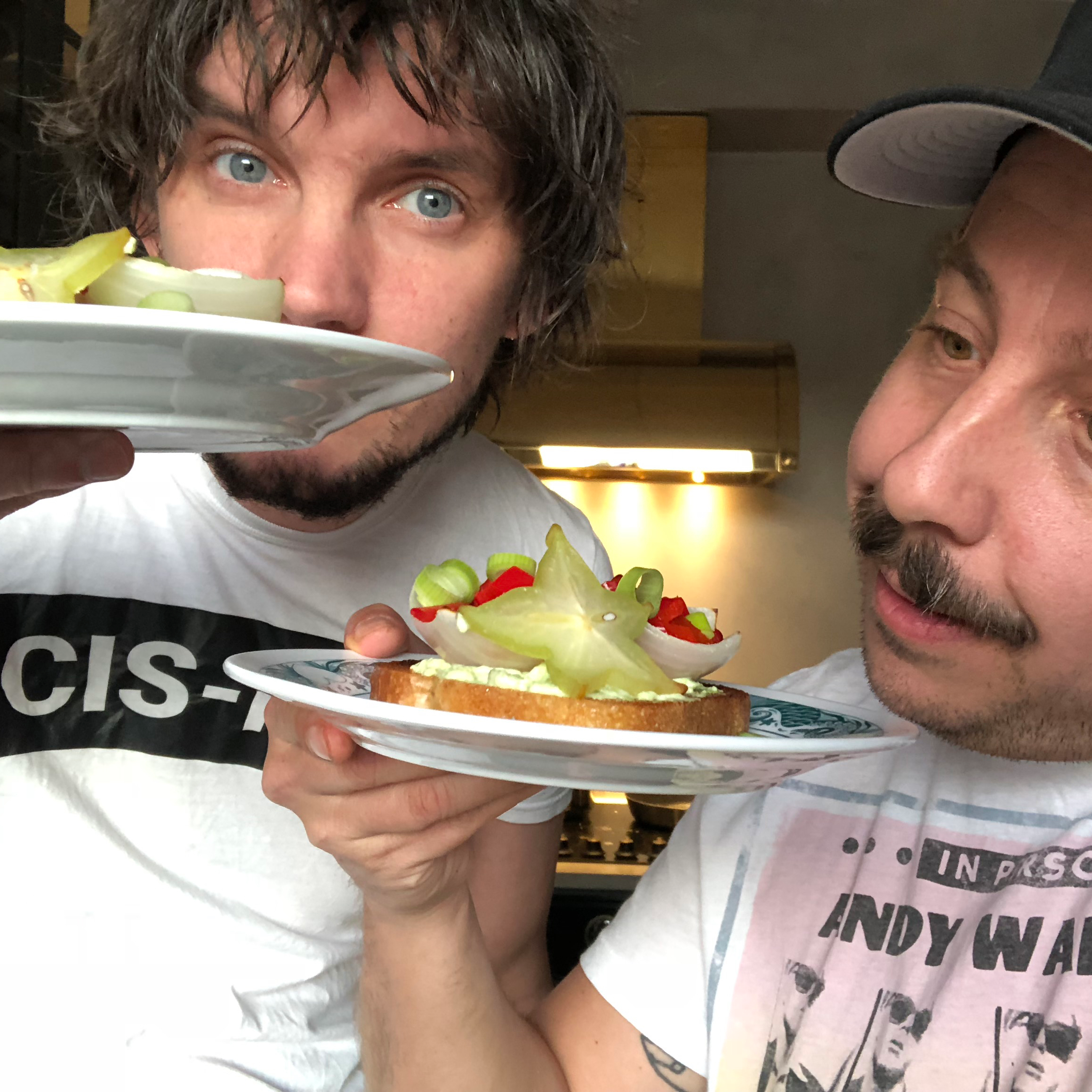 Macka 71: Paprikafylld lök med Lasses avokadoröra thumbnail