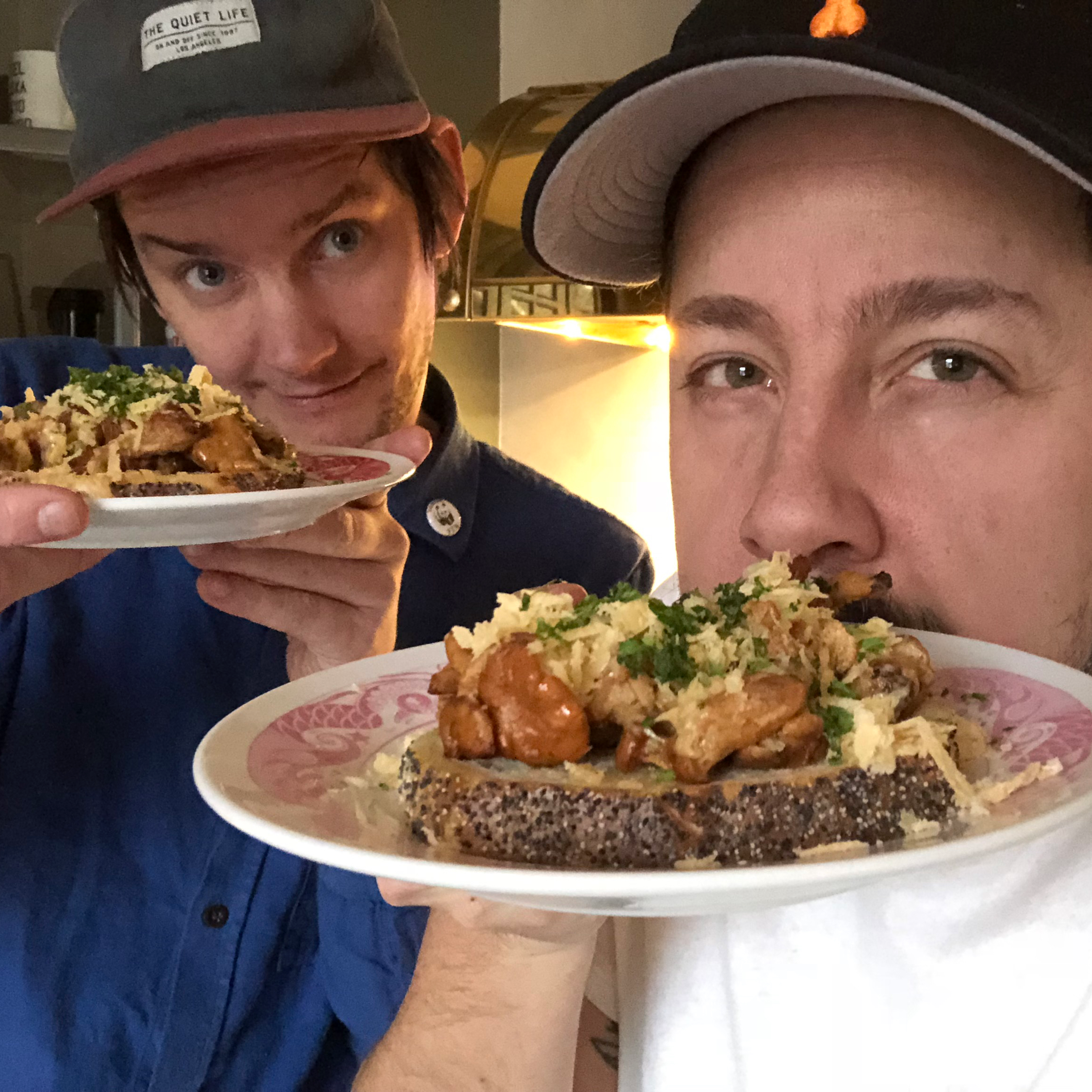 Macka 59: Vitlöksstekta kantareller med Old Amsterdam thumbnail