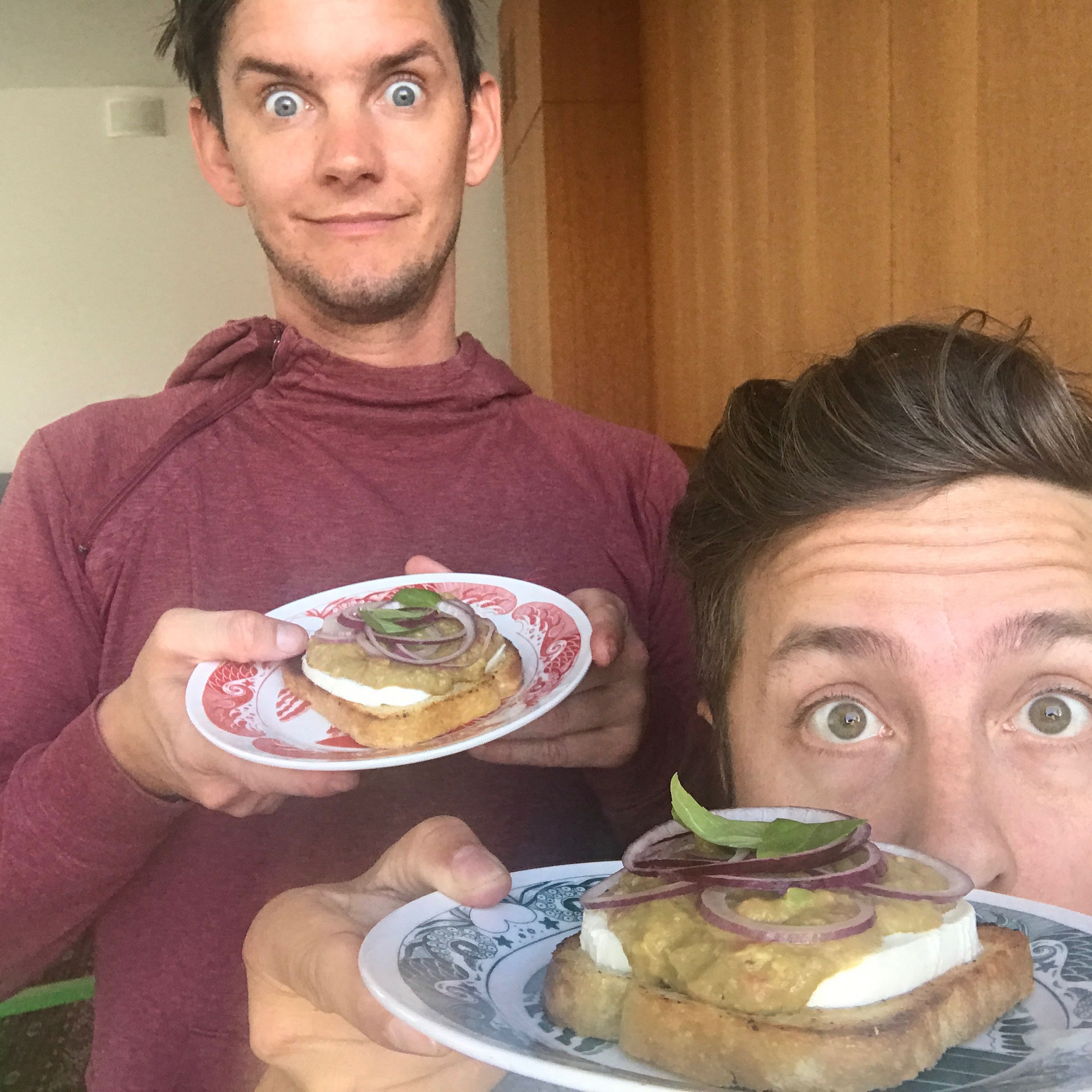 Macka 31: Mozzarella med tomat- och avokadoröra episode artwork