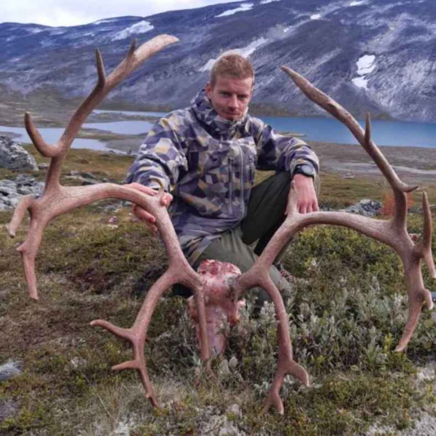 Bandhund og jakt etter rein, hjort og gaupe med Sigbjørn Skar