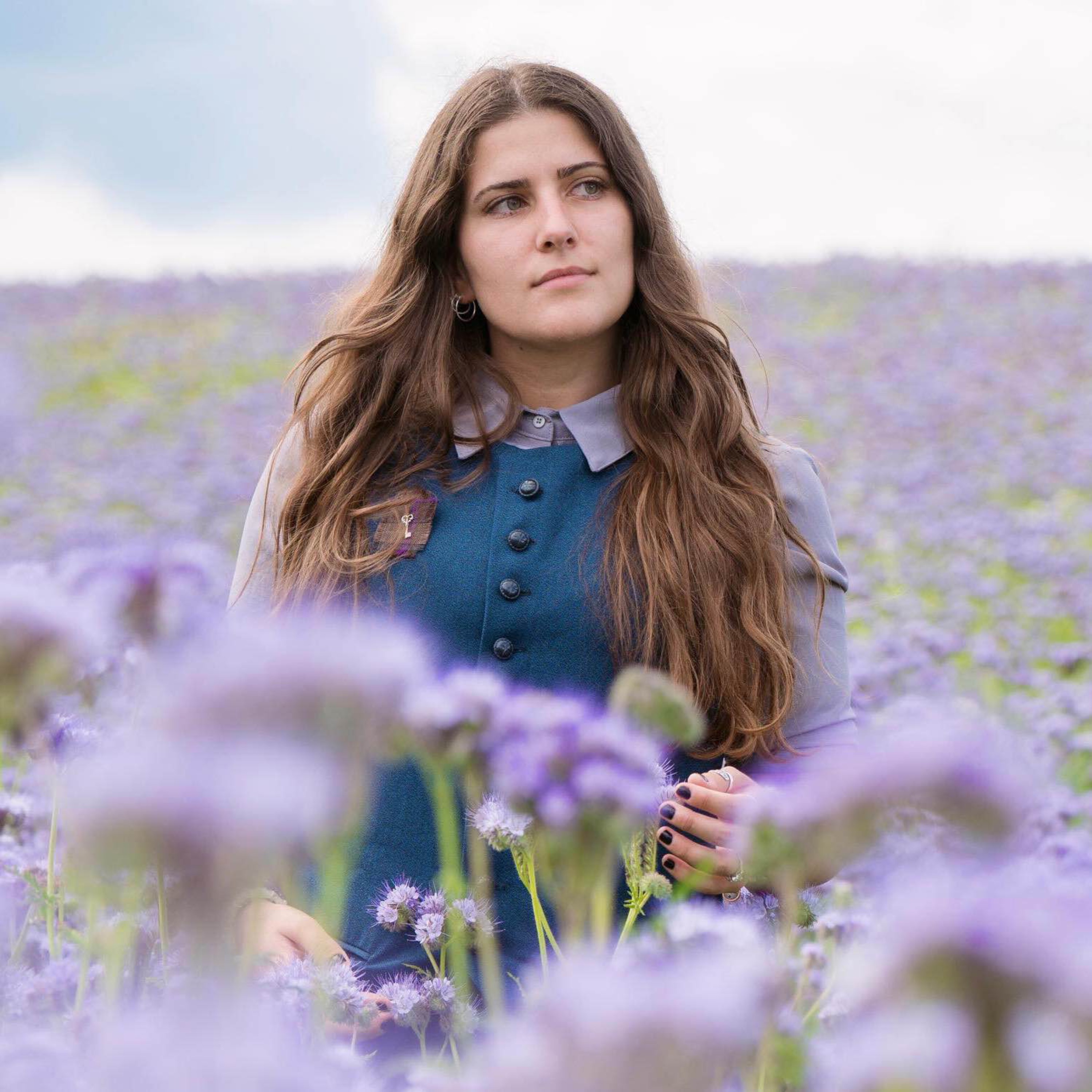 Special Release - Beyond Outlander: Creating Sassenach Historian Tours for Scottish History & Popular Fiction with Hailey Beaupre