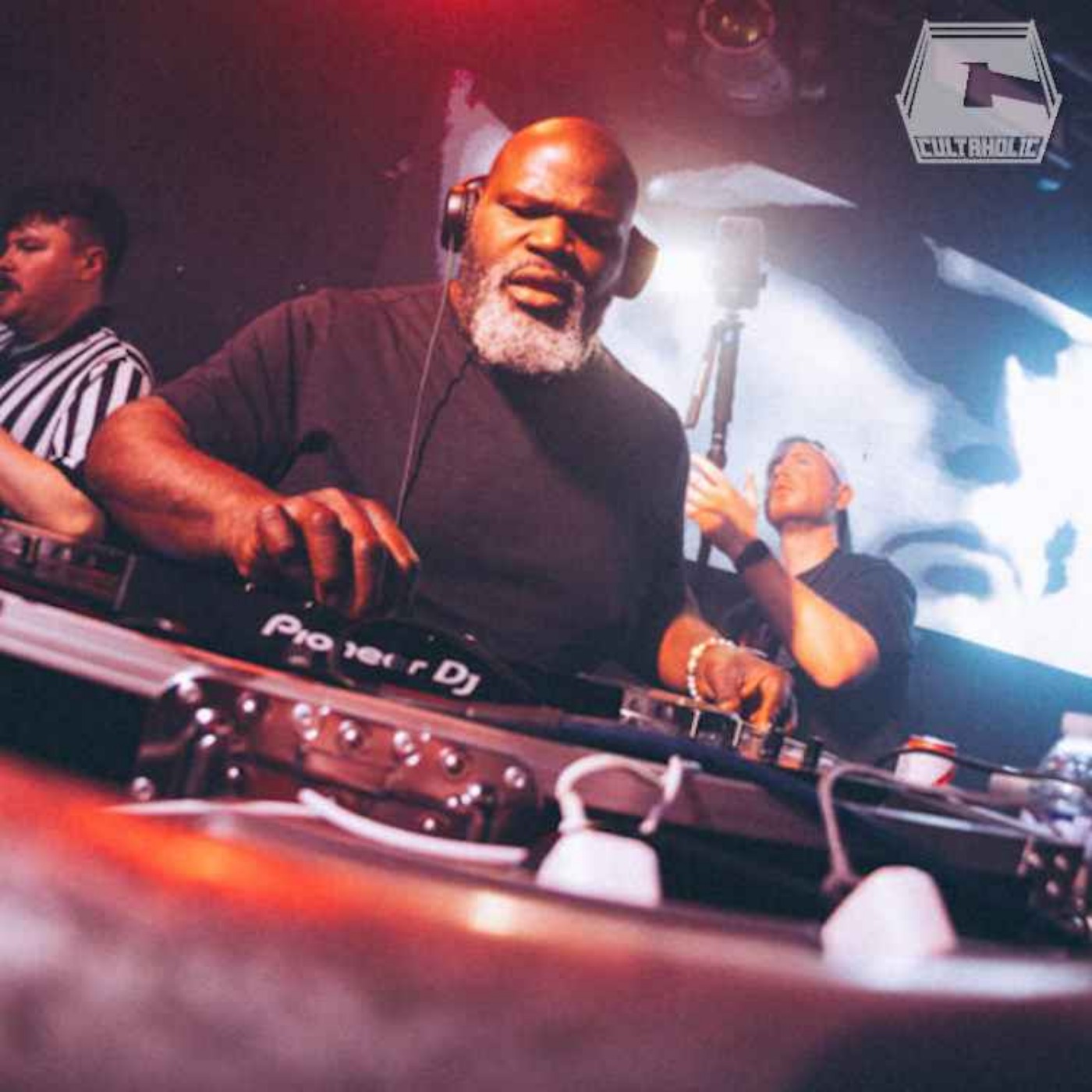MARK HENRY on DJing at Sweet Chin Disco and making MIXTAPES for the Ladies!