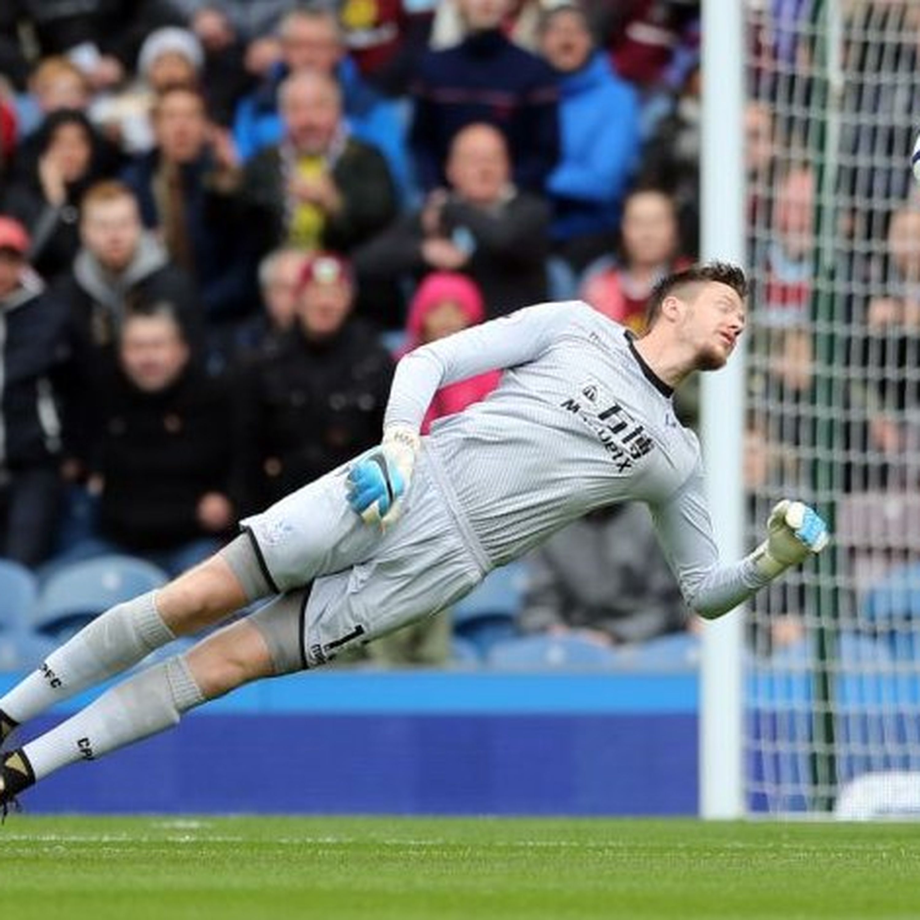 Live Review Show - Episode 5 - Many chances No Goals