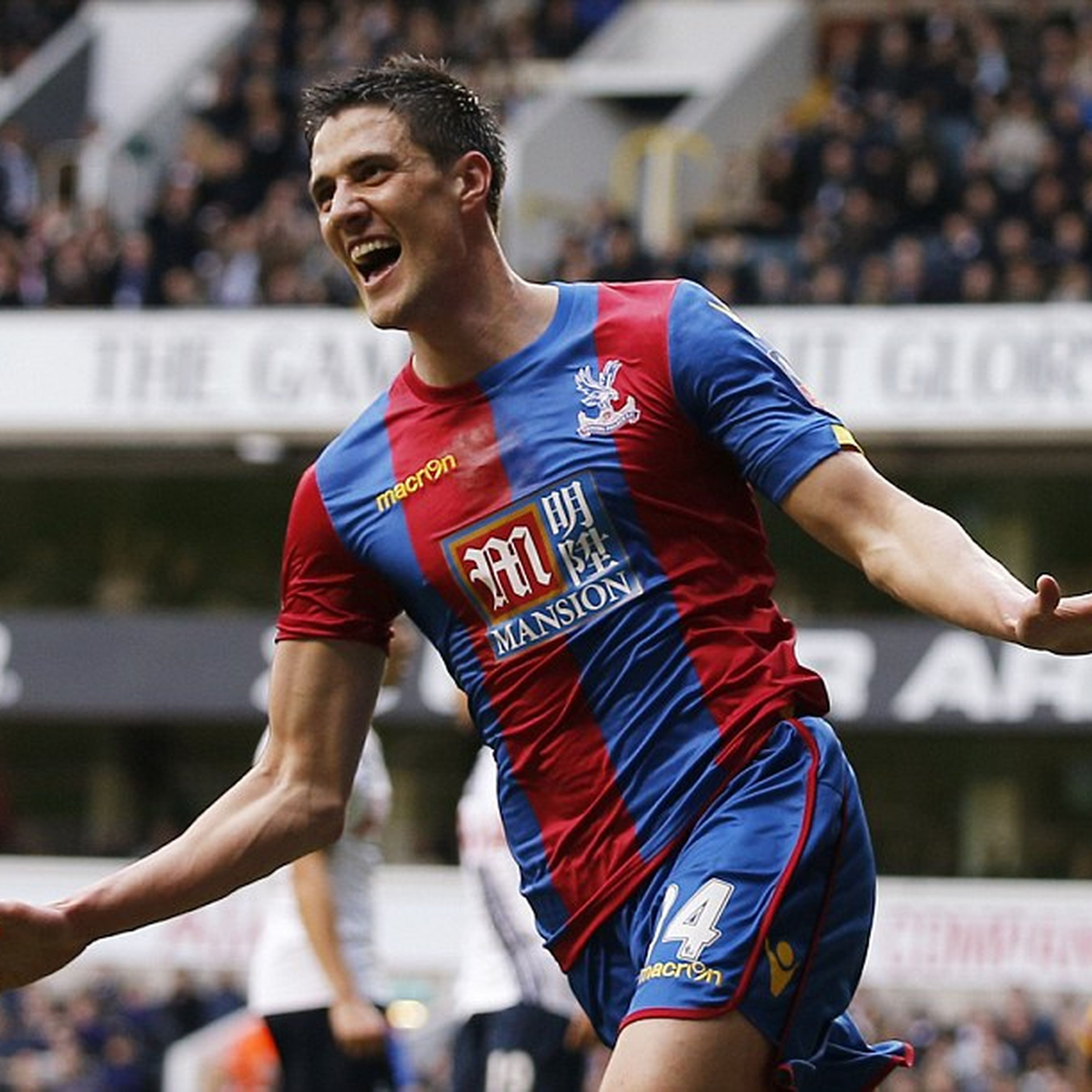 S1516E28 - Spurs: Spuds mashed by Palace