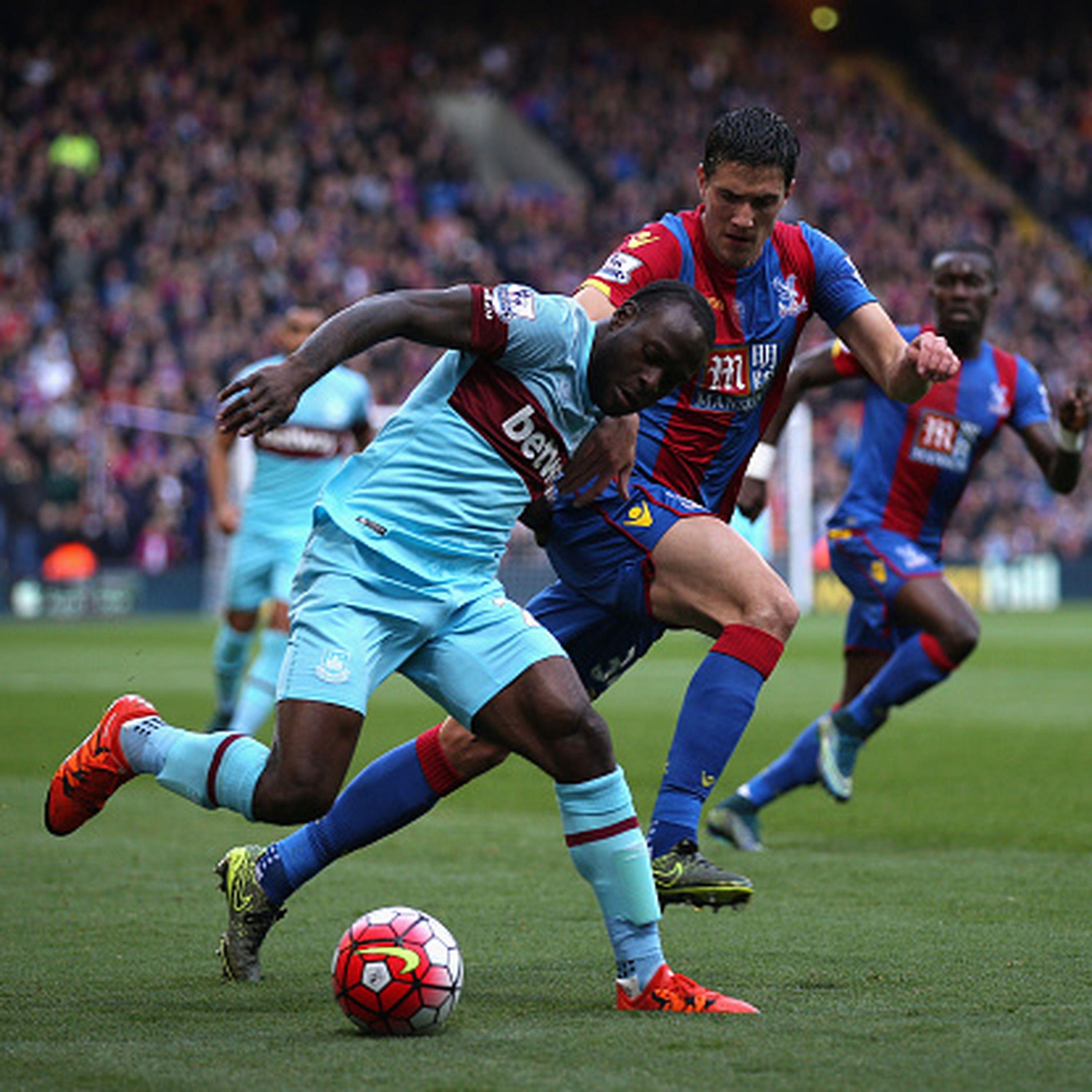 S1516E12 - West Ham