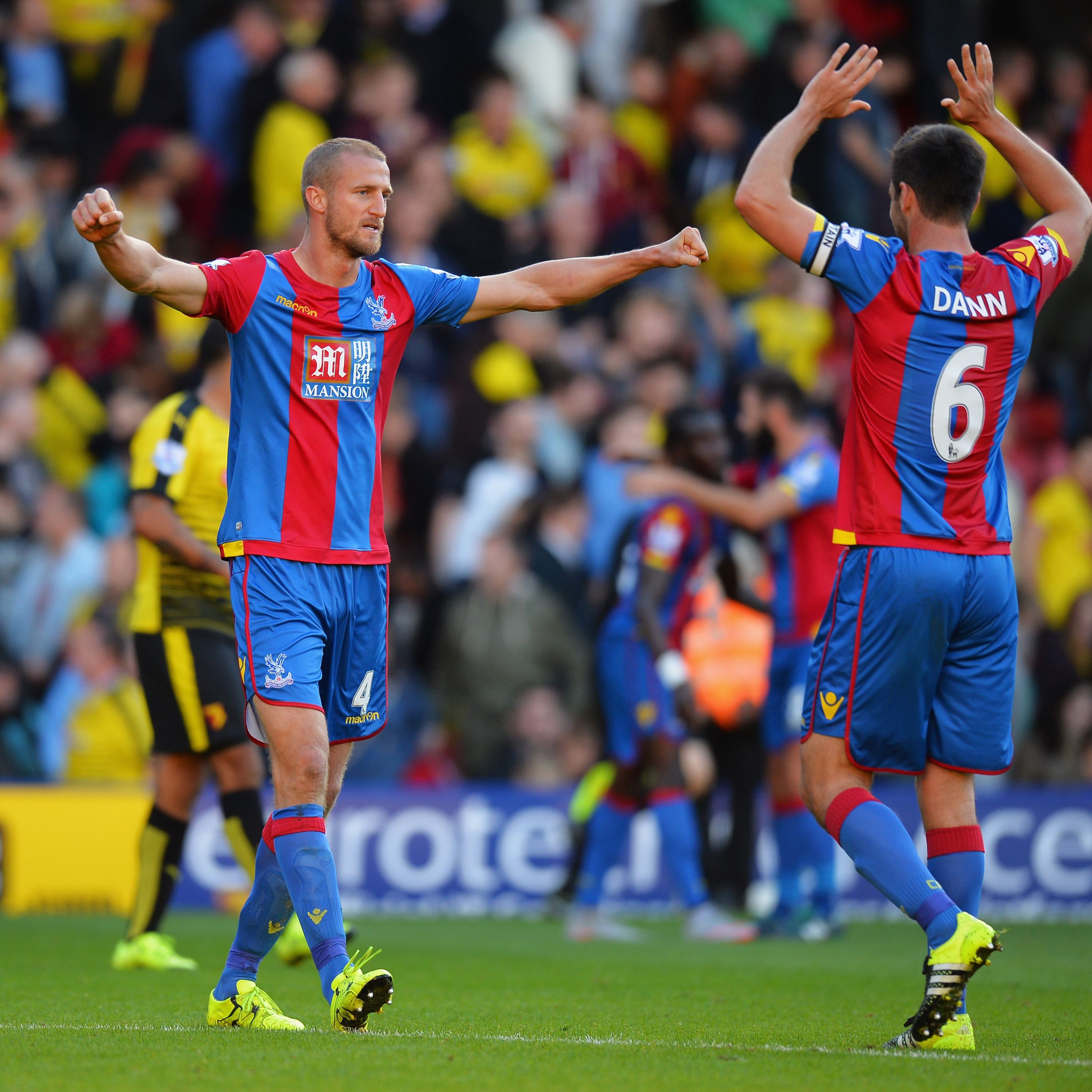 S1516E09 - Watford