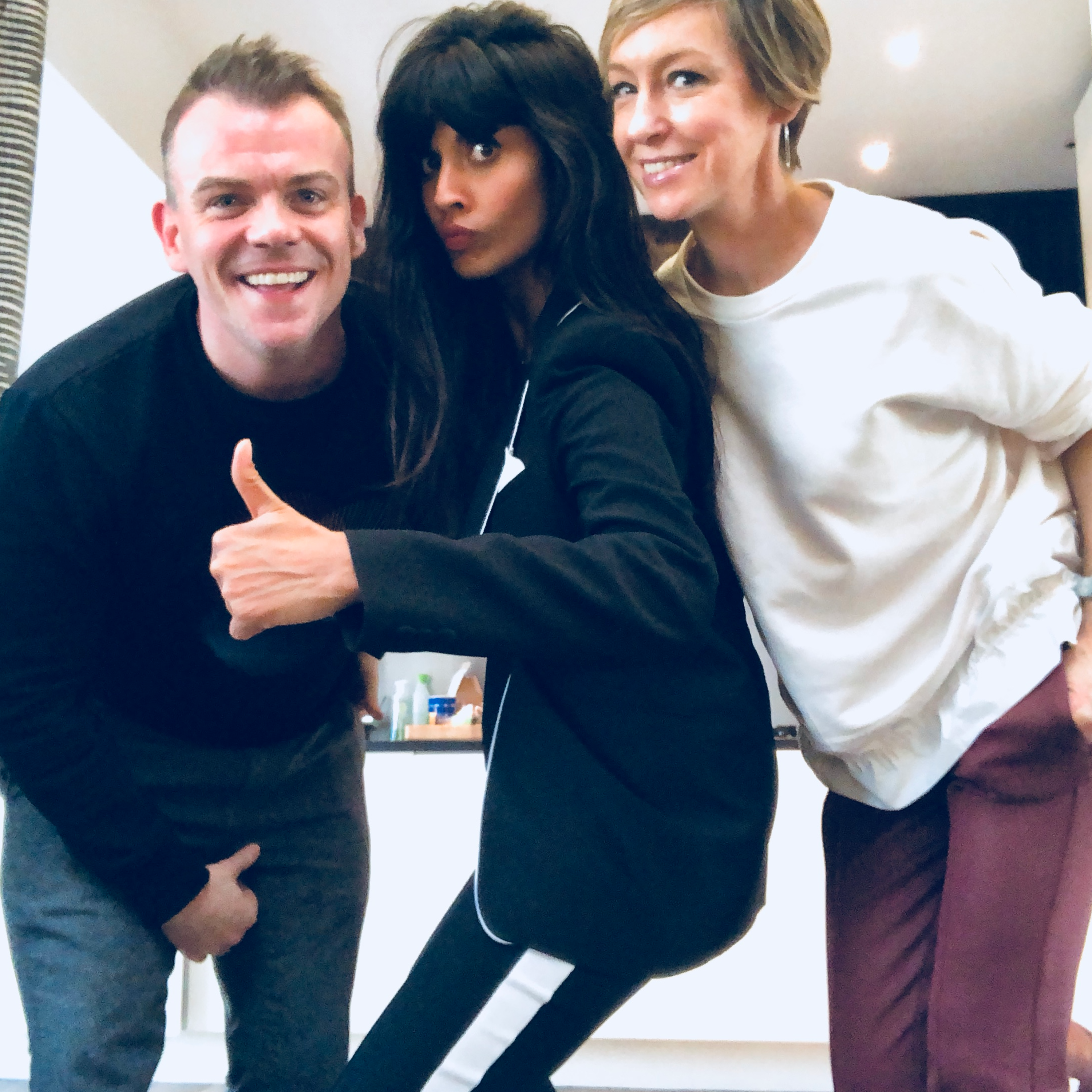 Jameela Jamil, Comfort Zones, People Who Forget Your Name & Getting A Professional In To Sort Out Your Life episode artwork