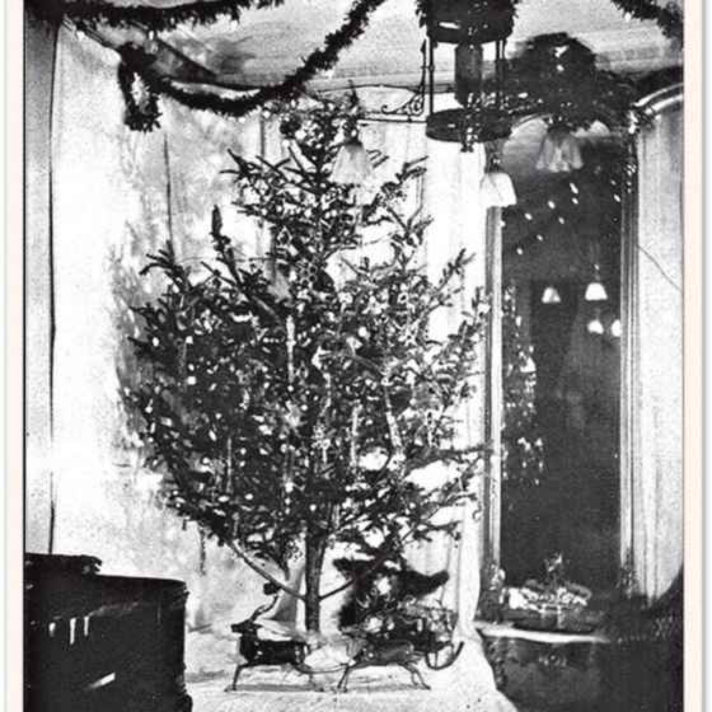 The First Electric Christmas Tree Lights