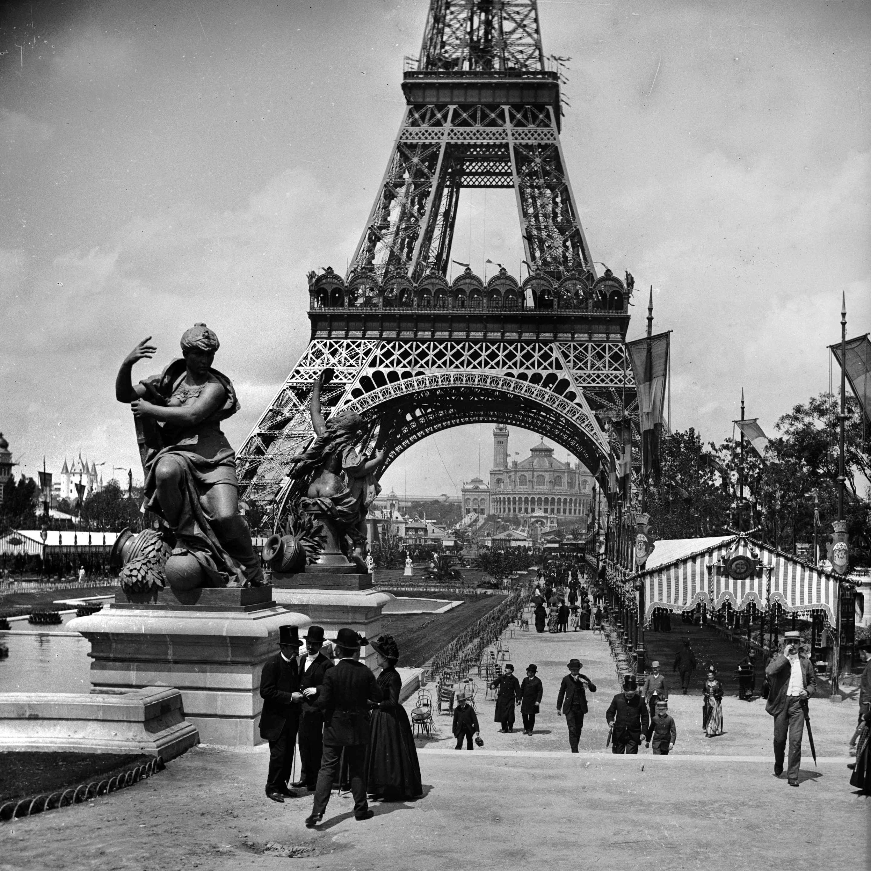 Bonjour, Eiffel