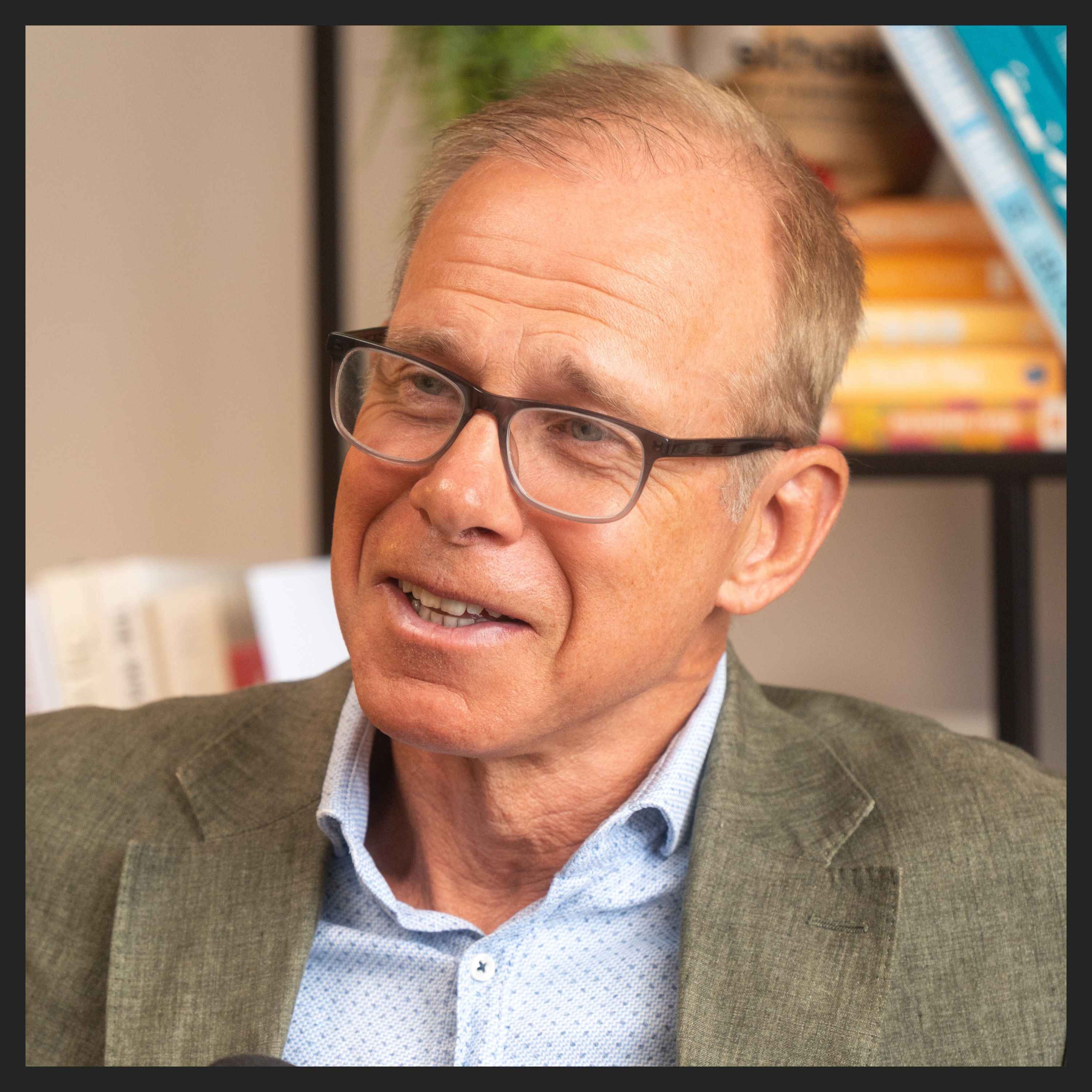 Professor shares 8 foods to lower inflammation and help you age slower | Professor Robert Thomas Professor shares 8 foods to lower inflammation and help you age slower | Professor Robert Thomas