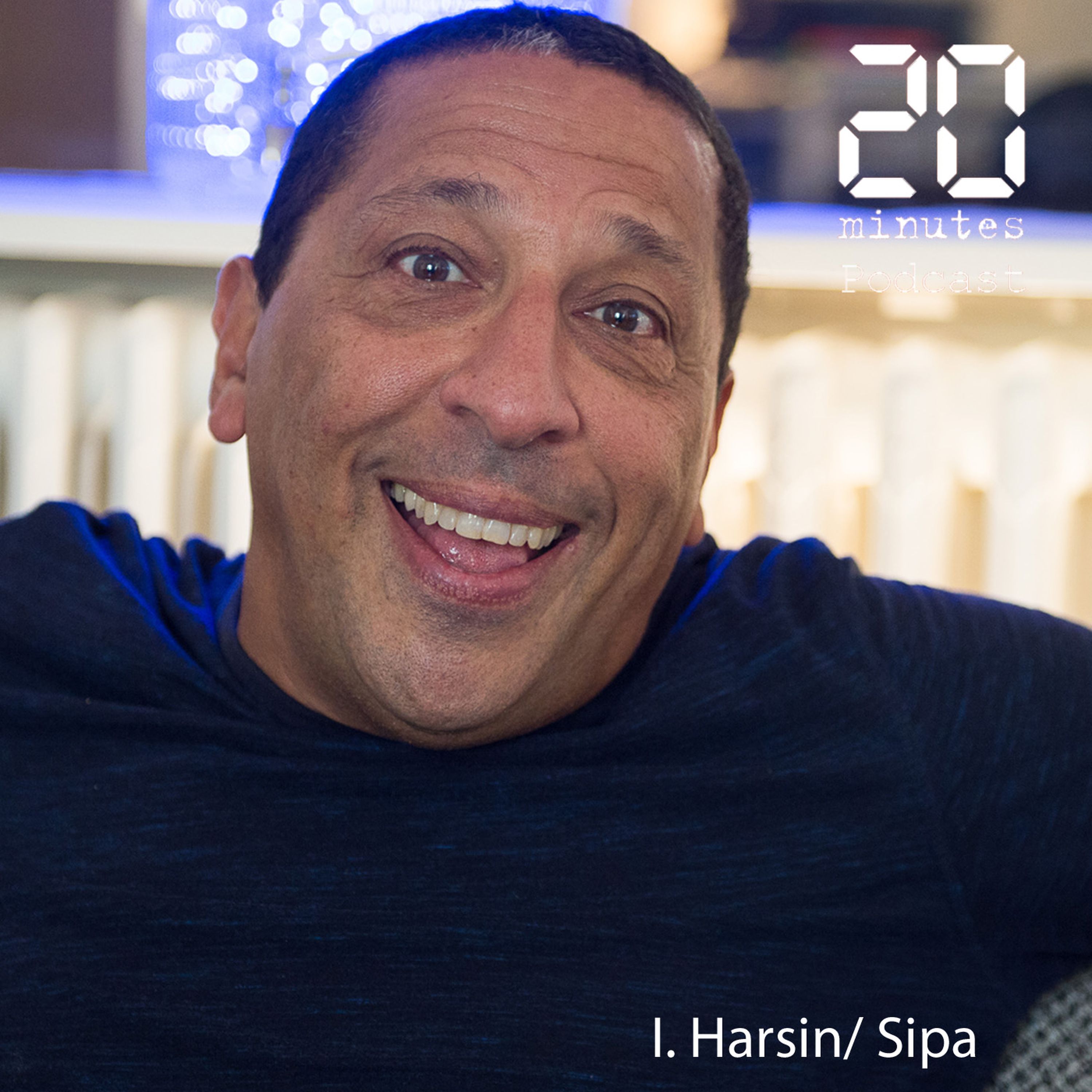 Culture: Smaïn, une vie revisitée dans « Appelez-moi Smaïn »