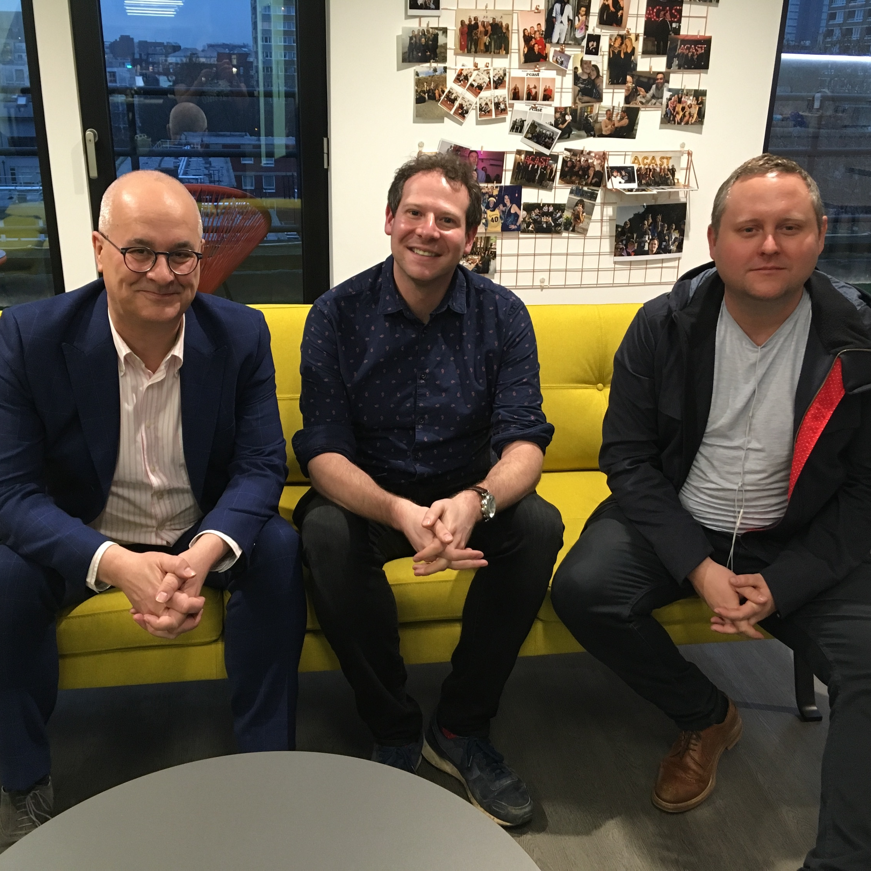 #108 - Social media stars under the influence; DJs on shuffle as Ball, Cox, Mayo, Evans and Whiley launch new shows; Buzzfeed cuts; Guardian film heads to the Oscars.
