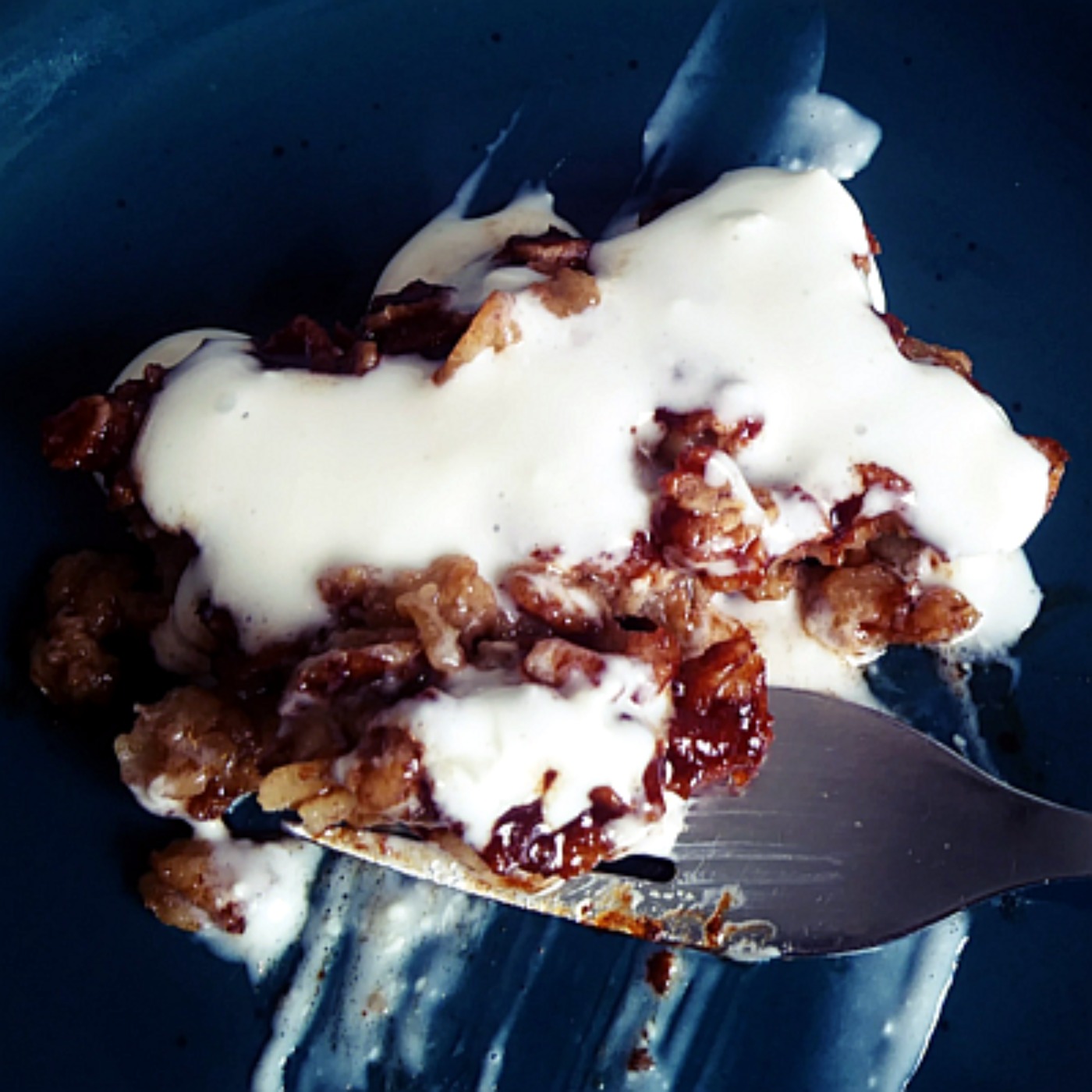 Baked Cinnamon Roll Oatmeal for New Year's Day : A Cookalong Podcast Second Helping