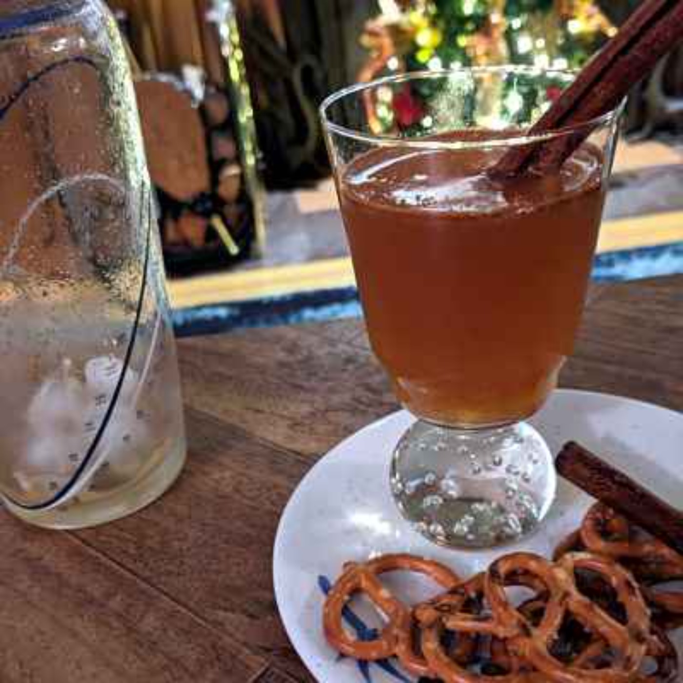 Welcome Autumn! Vanilla Cinnamon Maple Whiskey Sour for One