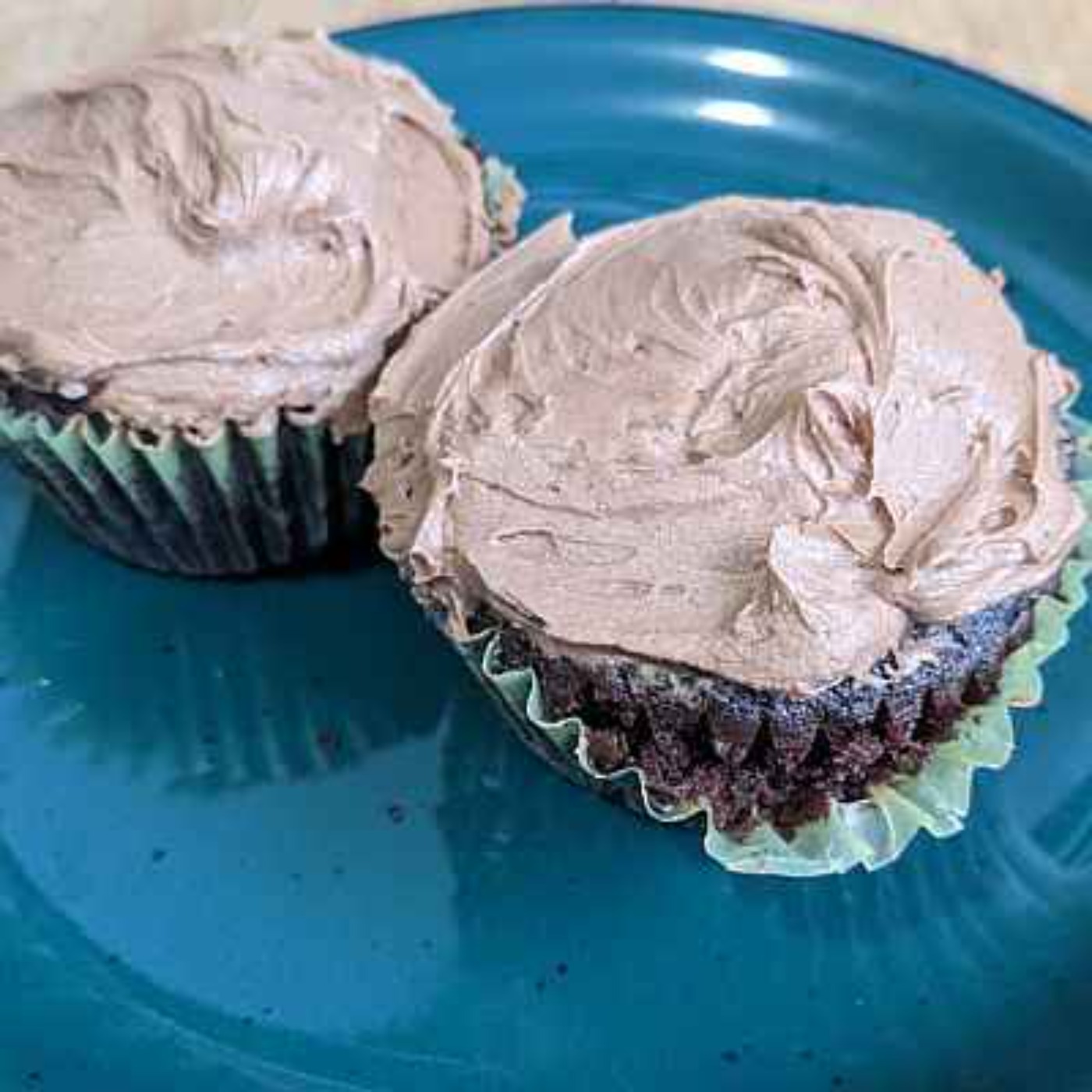 Brownie Cupcakes : Rich & Fudgy Cupcakes, Dark Chocolate Buttercream Frosting