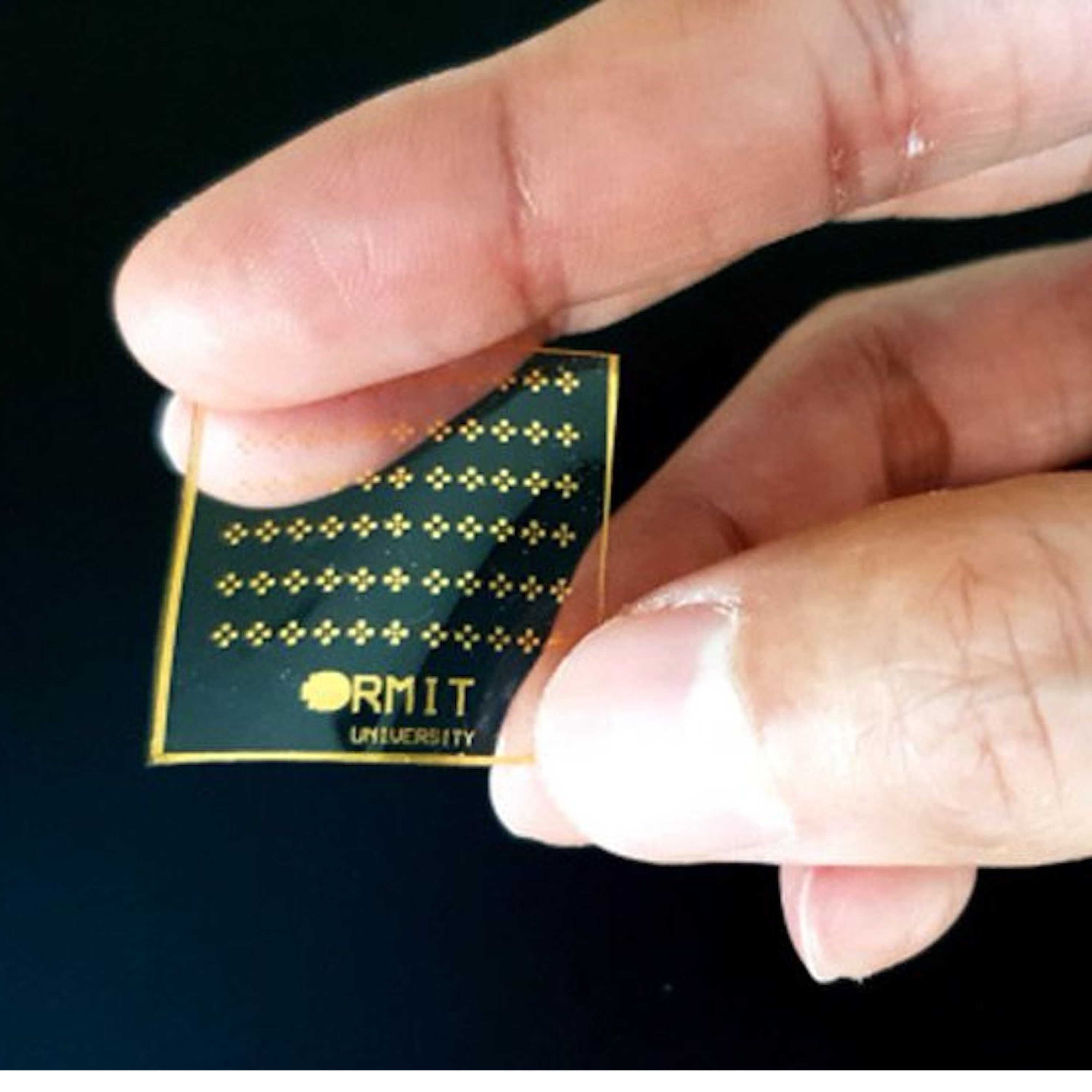 Des chercheurs mettent au point une peau électronique réagissant à la douleur