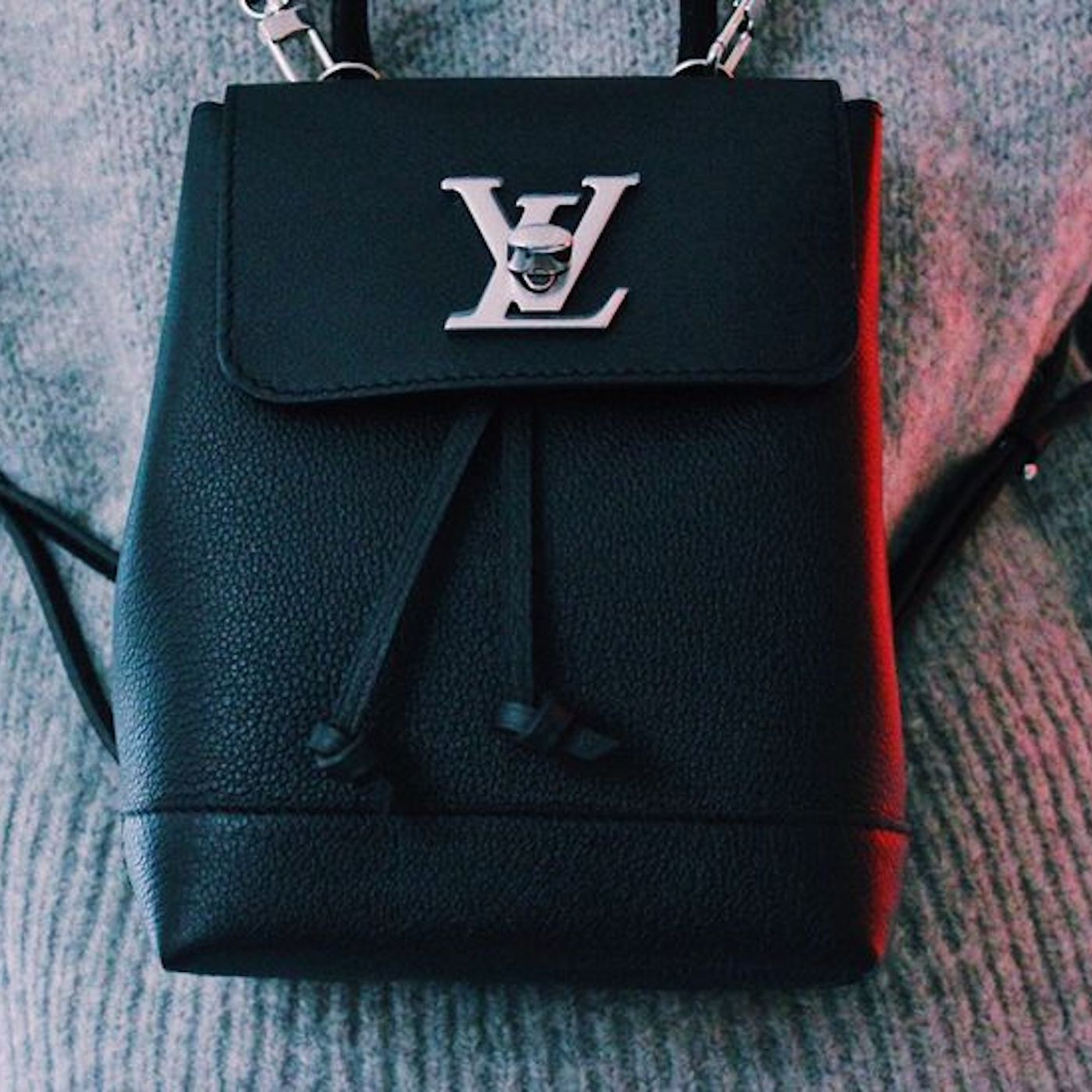 Taxe GAFA : l’administration Trump prévoit de taxer les produits cosmétiques et les sacs à main français