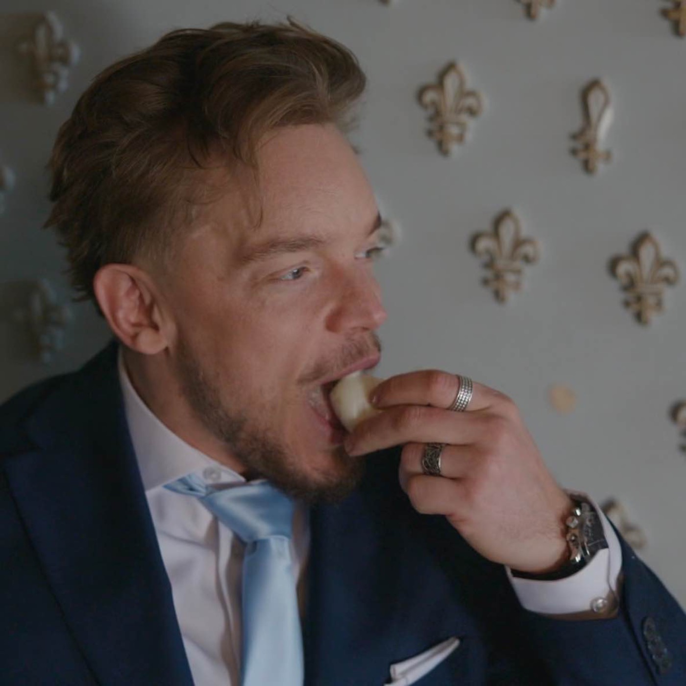 En grej till: Gift vid första ögonkastet XL e01 – ”Jag jobbar med välgörenhet för manshälsa” episode artwork