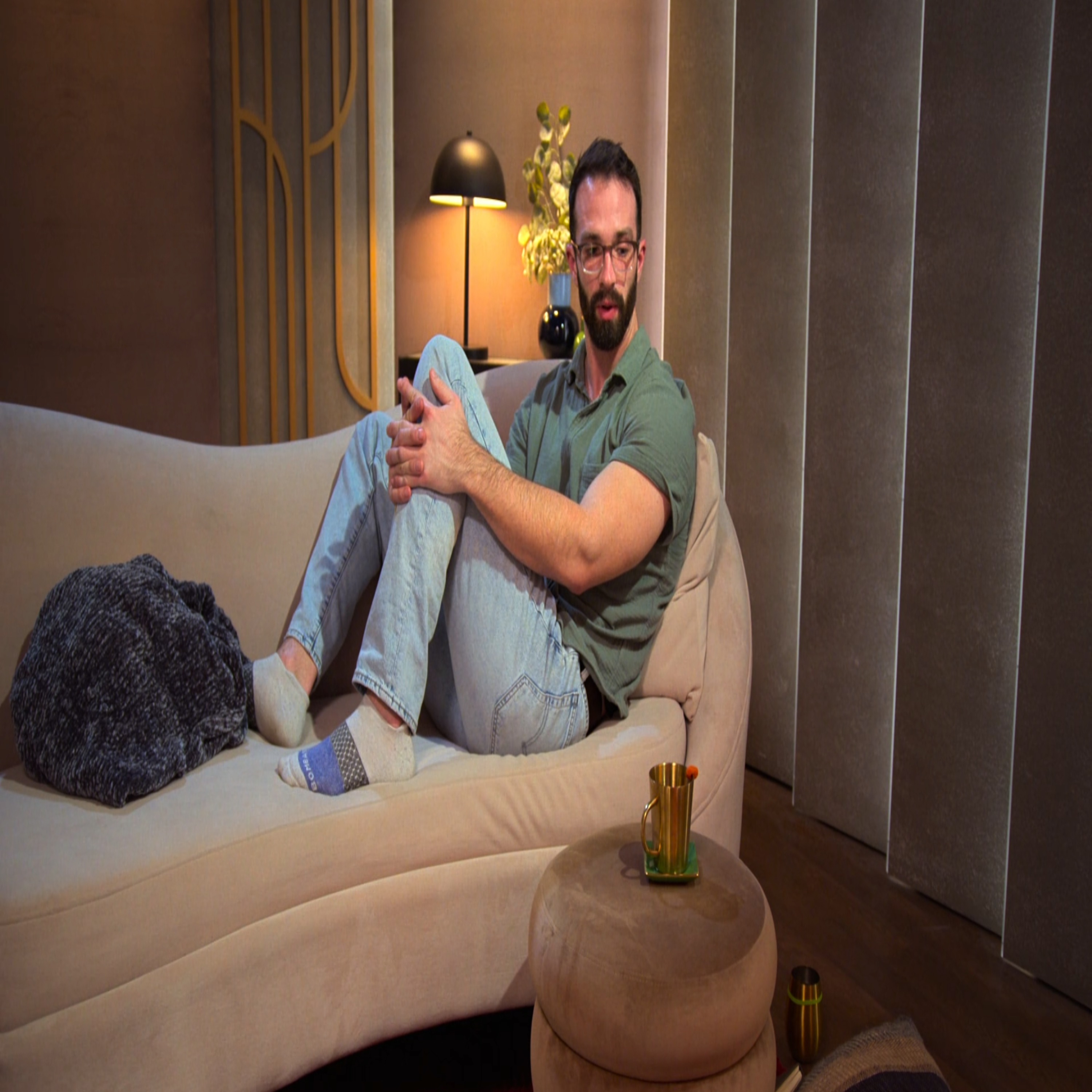 En grej till: Love is Blind s11e02 – ”You have to get the vaccine or you’re gonna lose your job” episode artwork