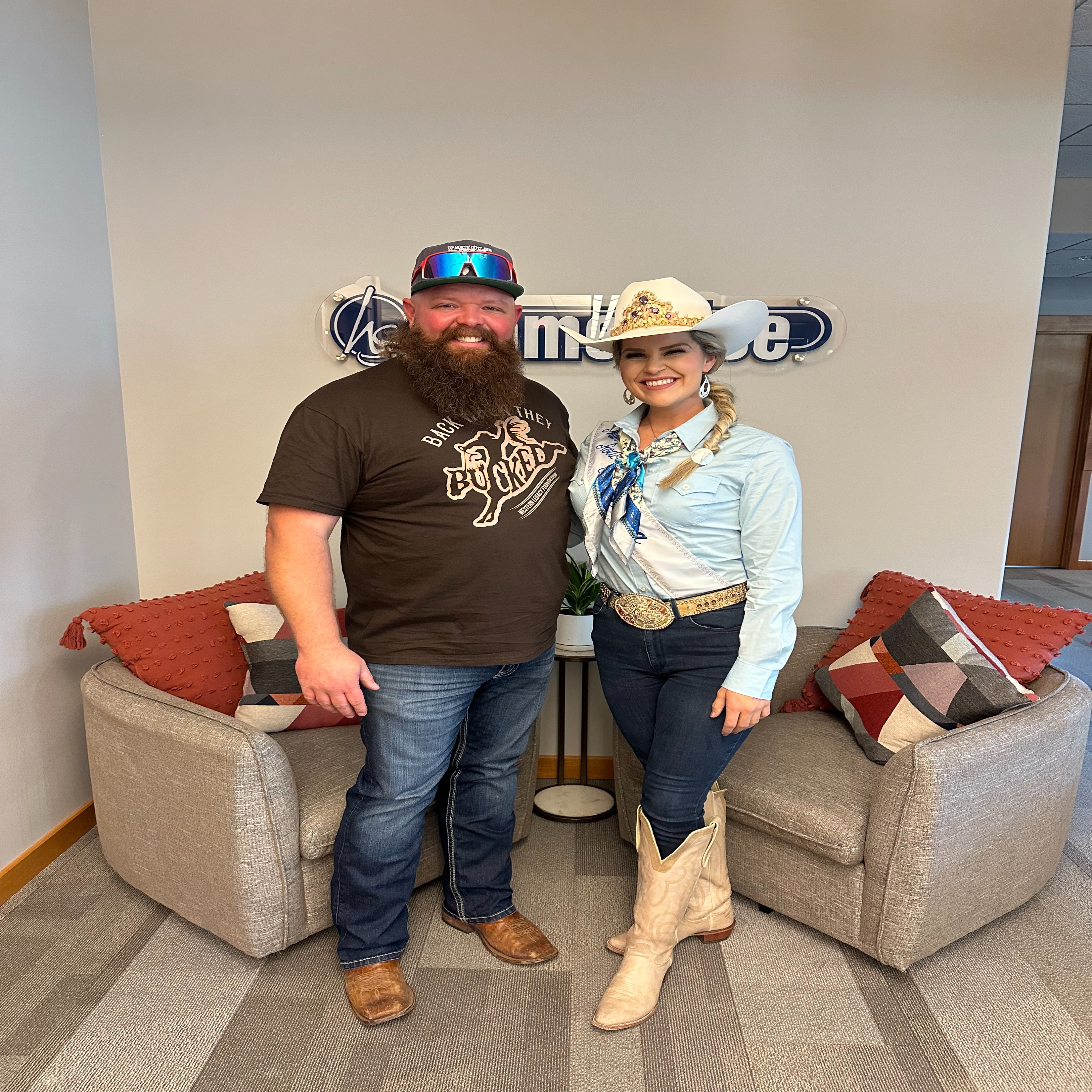 Miss Rodeo America Emma Cameron was gracious enough to chat with me on her busy weekend! episode artwork
