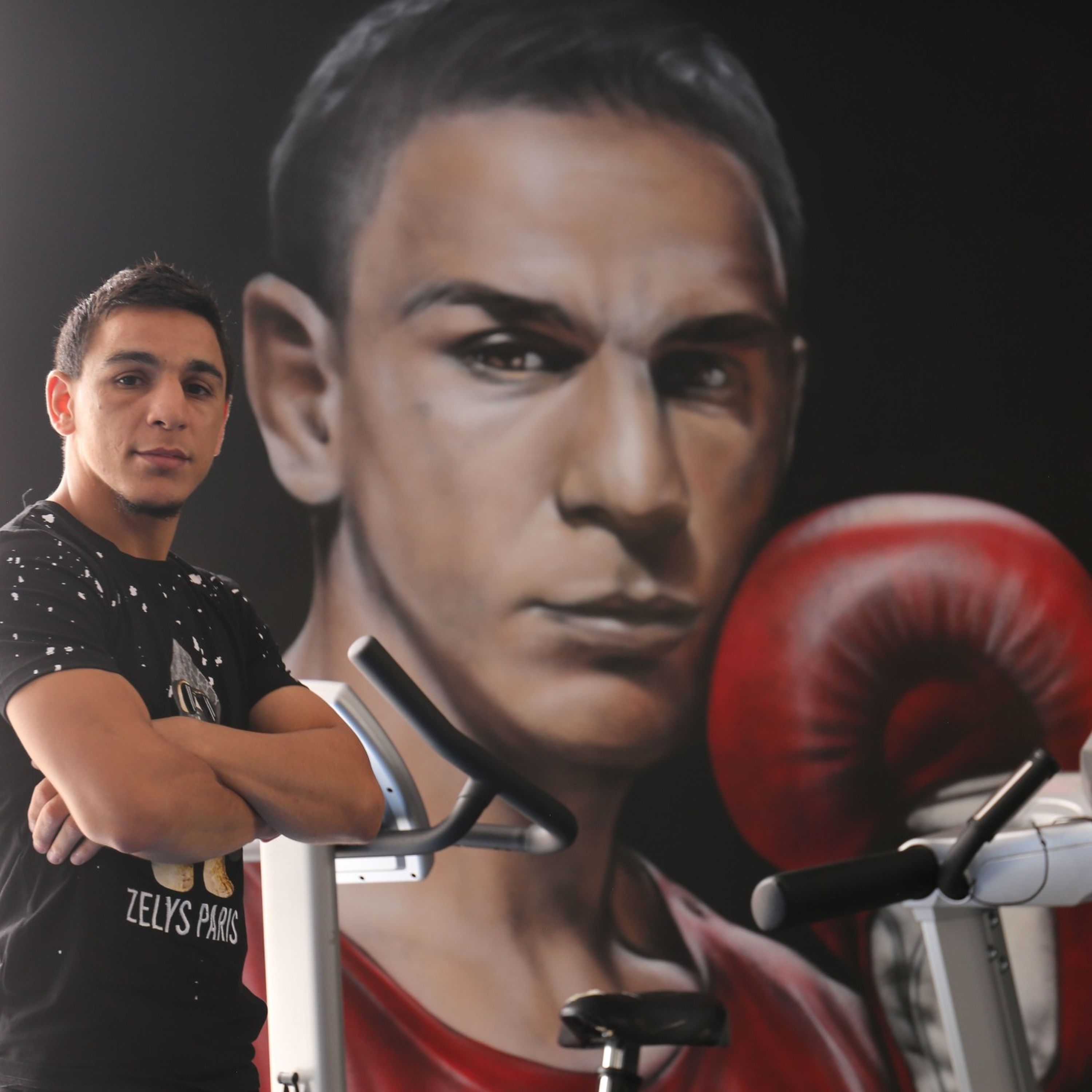 Interview Nordine Oubaali (champion du monde, invaincu, 75% KOs) - légende en devenir