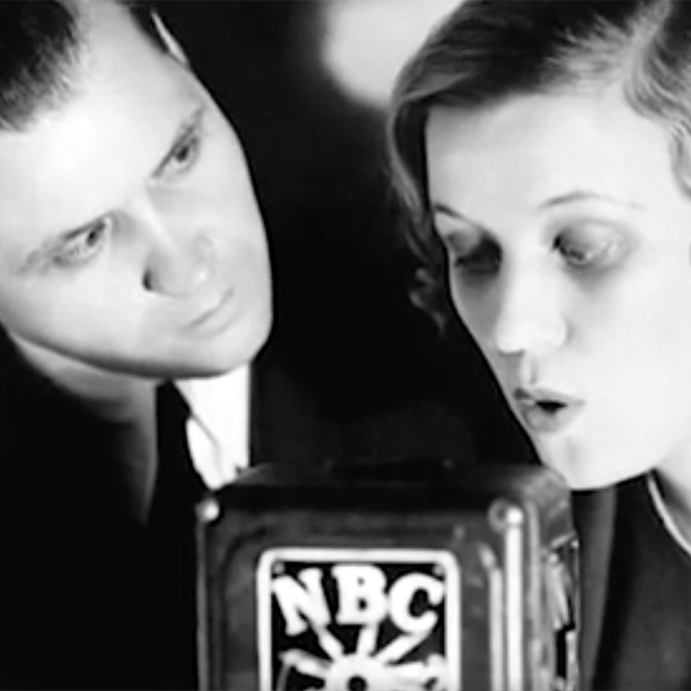 E27. Fibber McGee & Molly: Fibber Builds a Lamp (2/3/1948)  episode artwork