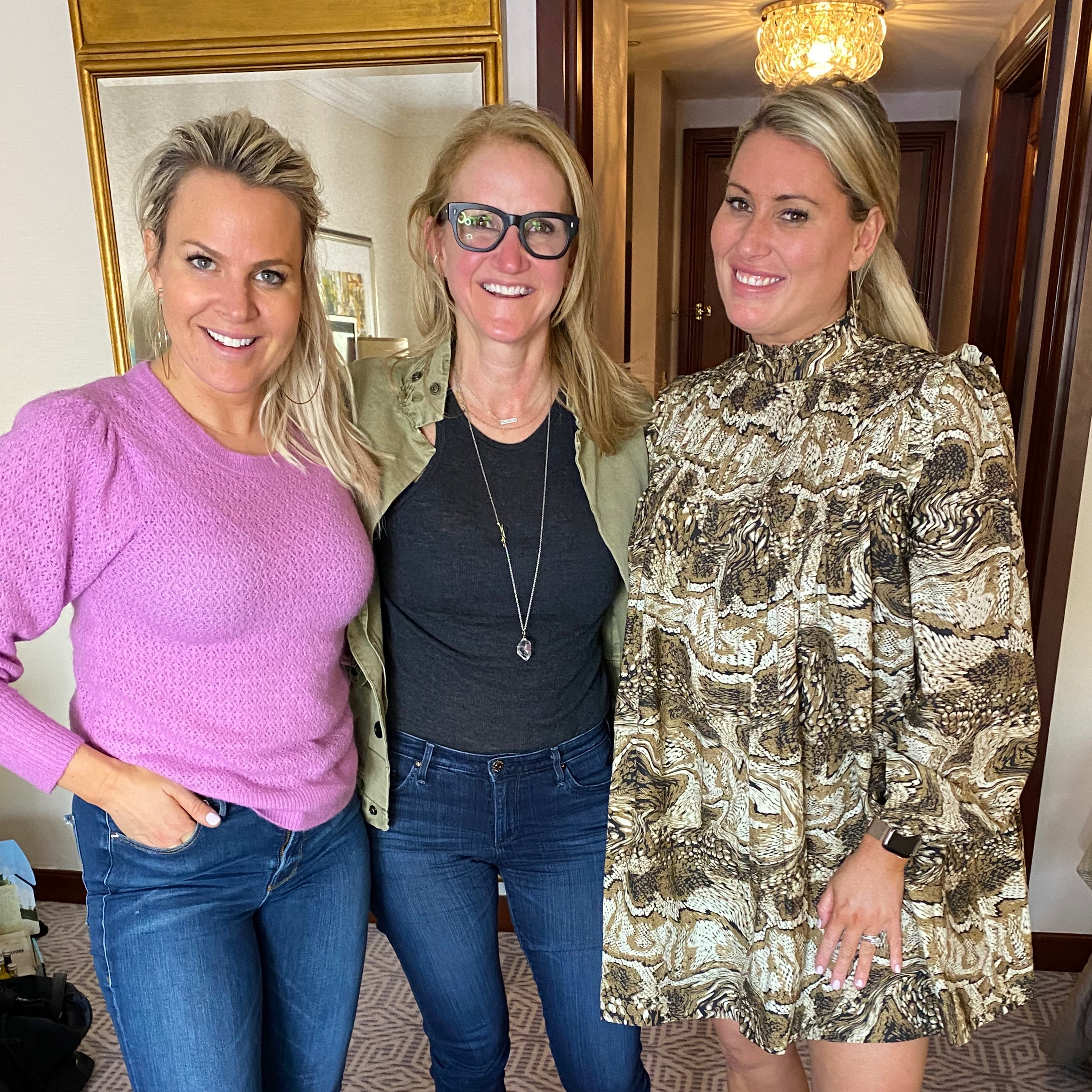 How to Get Un-Stuck In Life with Mel Robbins | Cocktails & Convos
