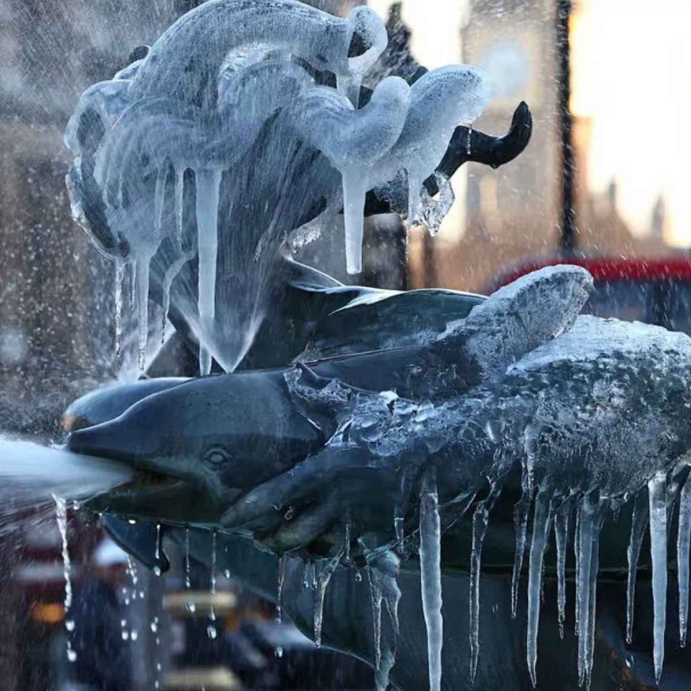 Met Office: UK snow & ‘freezing rain’ weather warnings