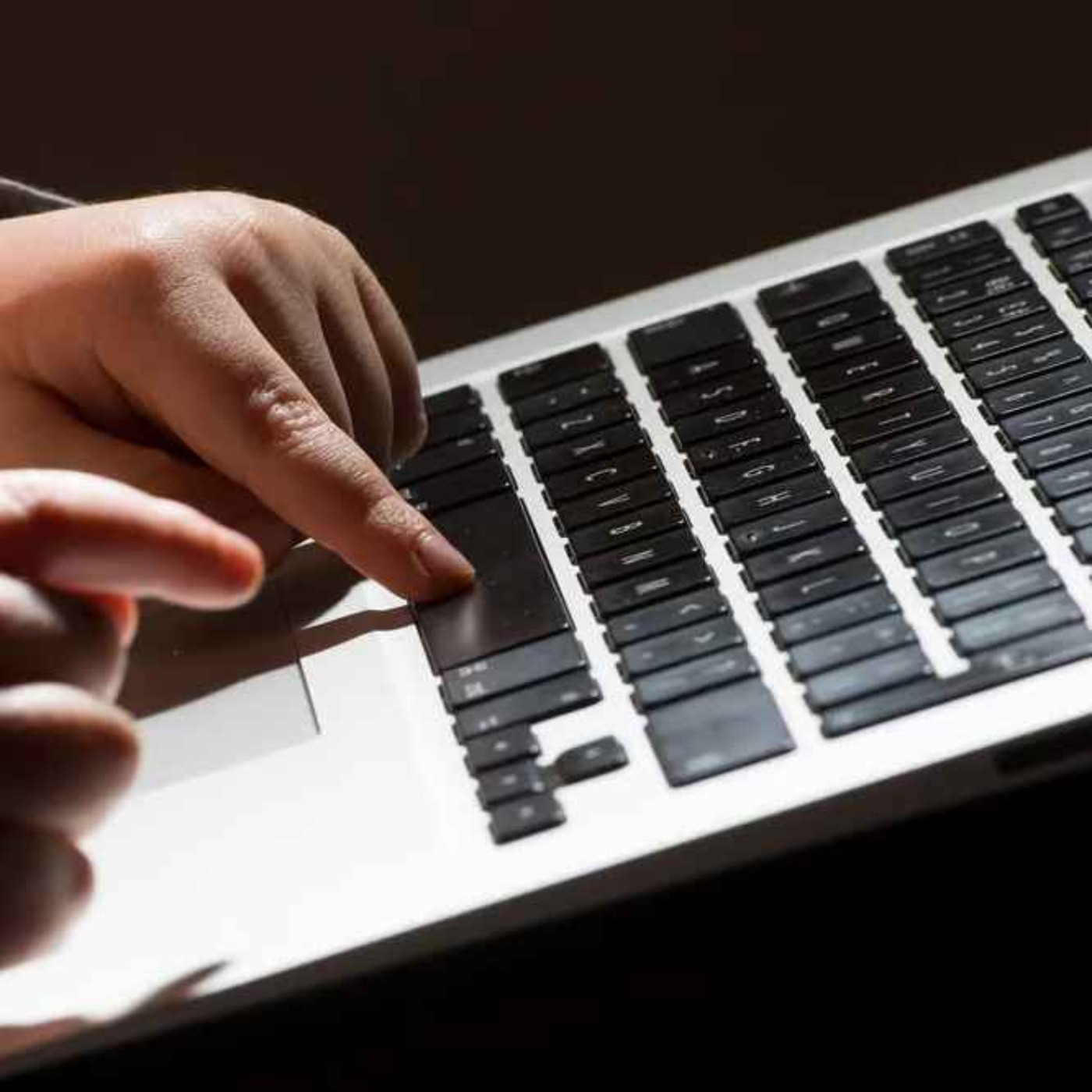 Should schools have AI training?