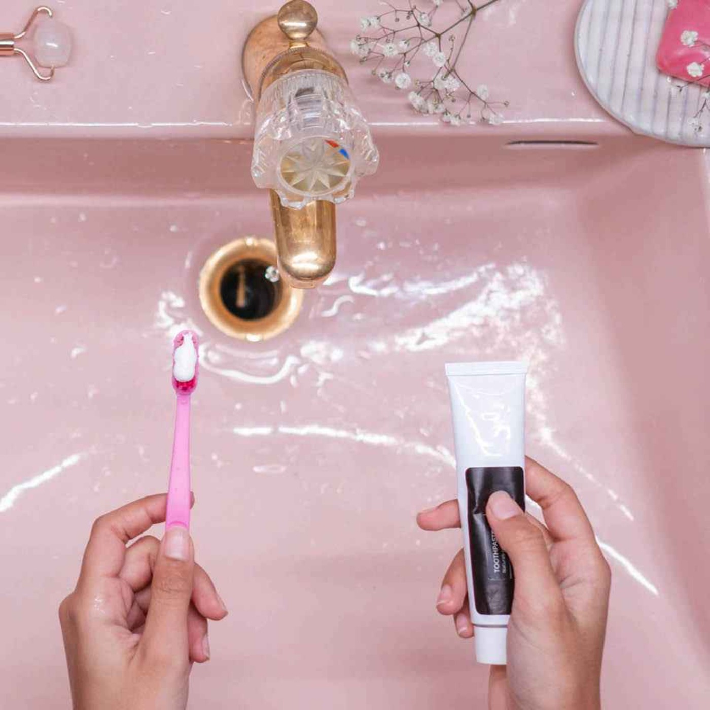 Toothpaste made from hair could repair damaged teeth