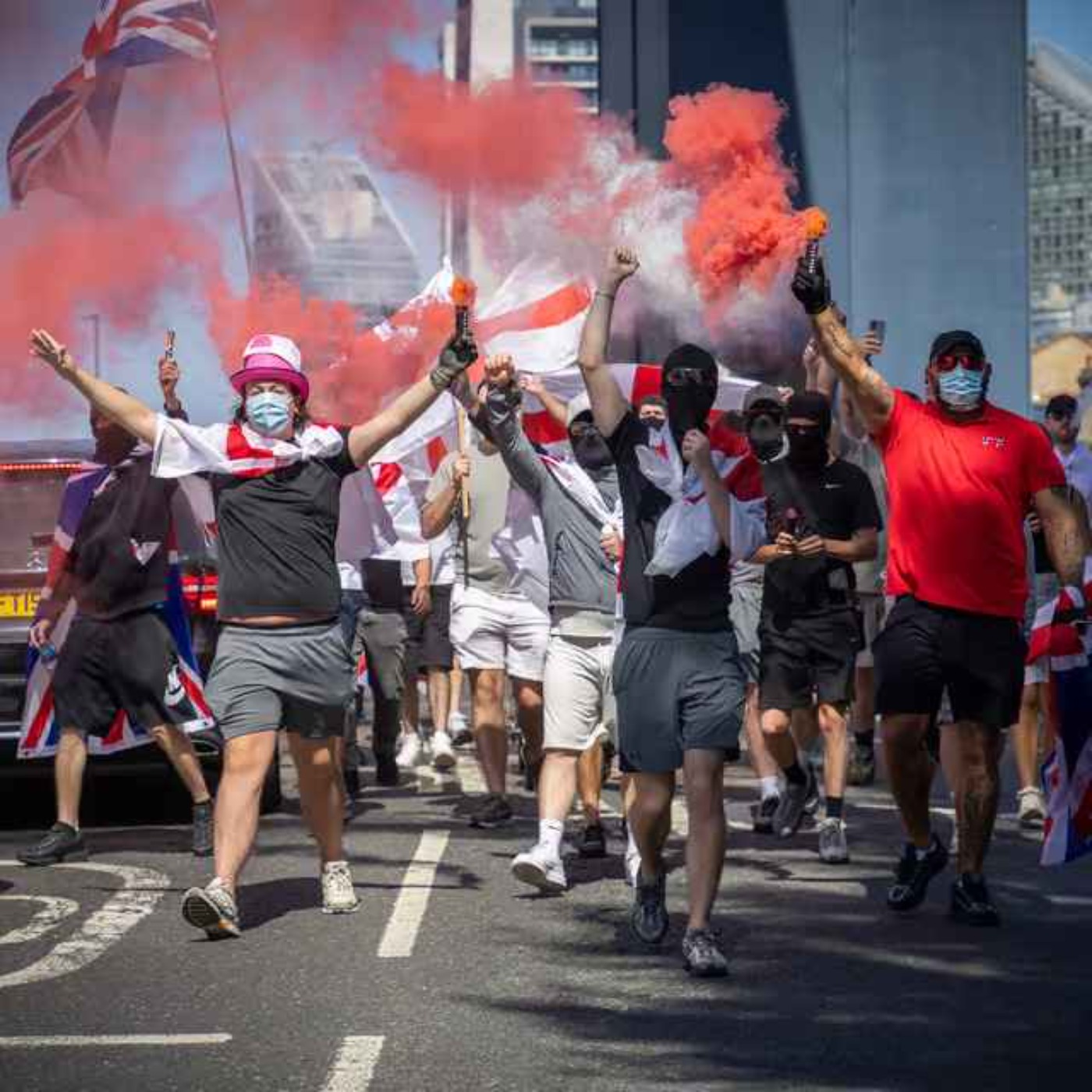 Migrant hotels brace for weekend of protests - plus Notting Hill Carnival is here